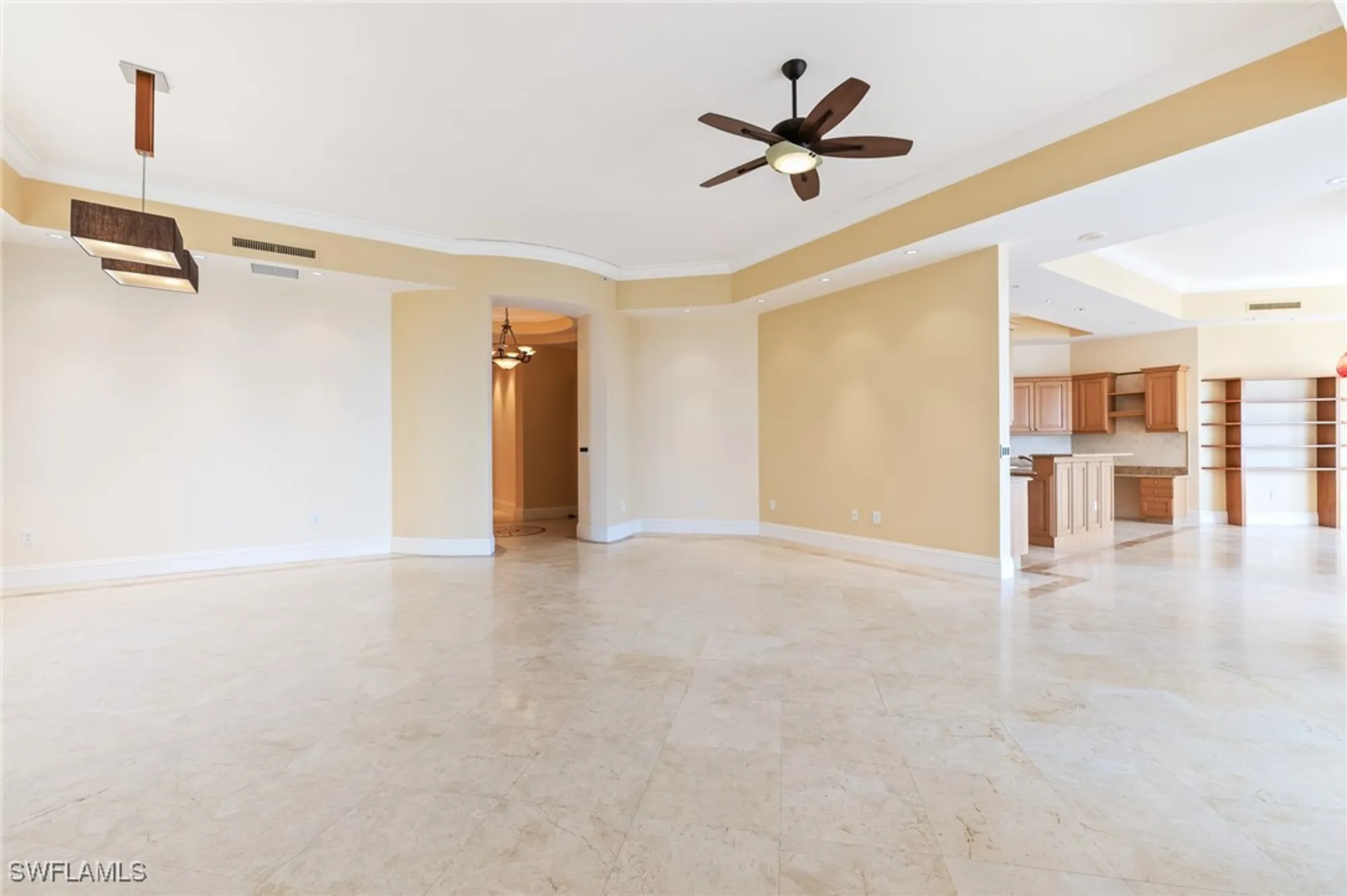 Property Slideshow image 16 of 49 | 14270 royal harbour ct unit 1122, Fort Myers, FL, 33908