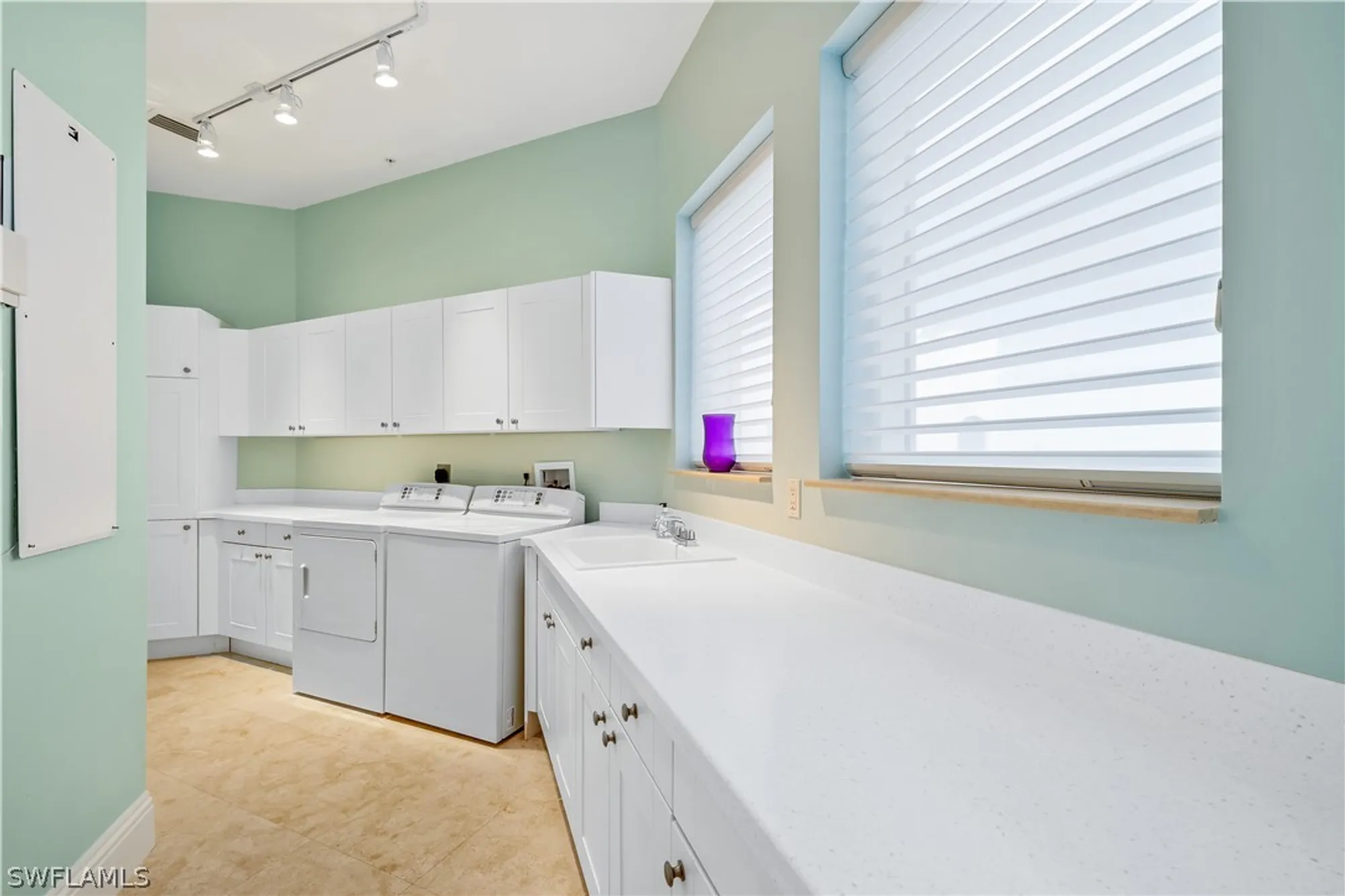 Property Slideshow image 37 of 49 | 14270 royal harbour ct unit 1122, Fort Myers, FL, 33908