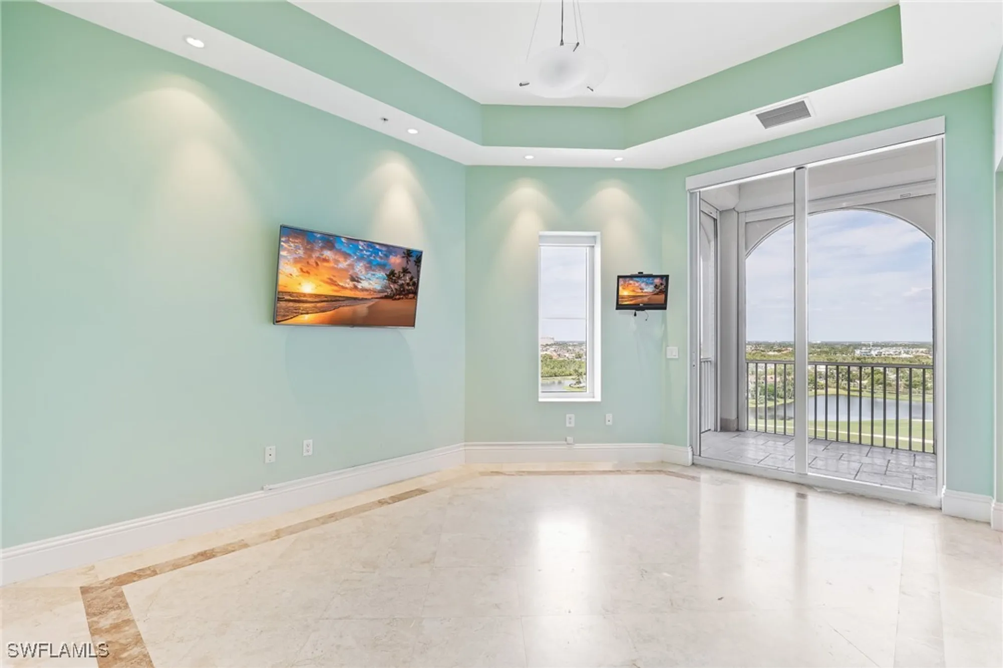 Property Slideshow image 32 of 49 | 14270 royal harbour ct unit 1122, Fort Myers, FL, 33908