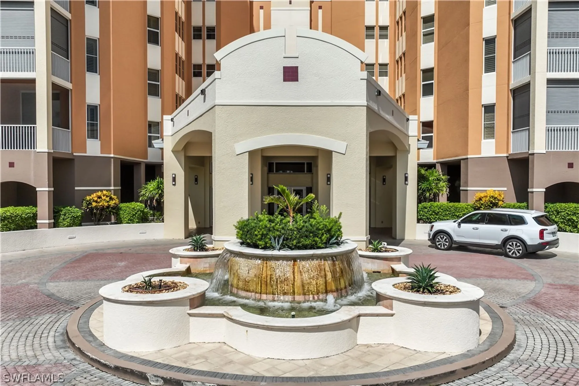 Property Slideshow image 41 of 49 | 14270 royal harbour ct unit 1122, Fort Myers, FL, 33908