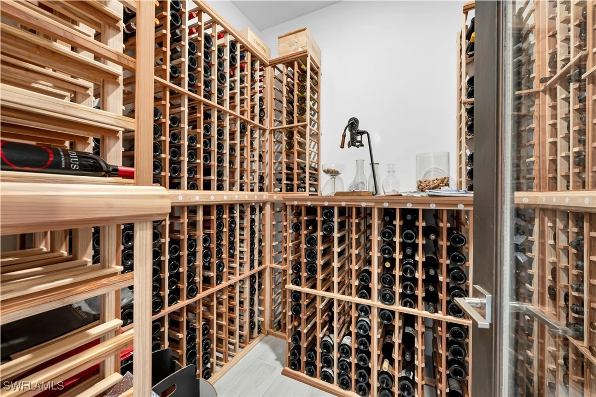 Property Slideshow image 10 of 17 | 3225 cotuit ct, Naples, FL, 34114