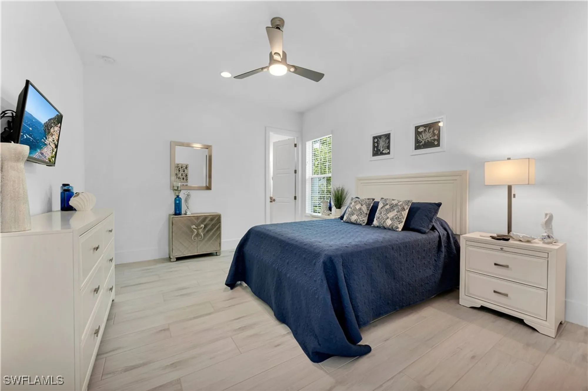 Property Slideshow image 13 of 17 | 3225 cotuit ct, Naples, FL, 34114