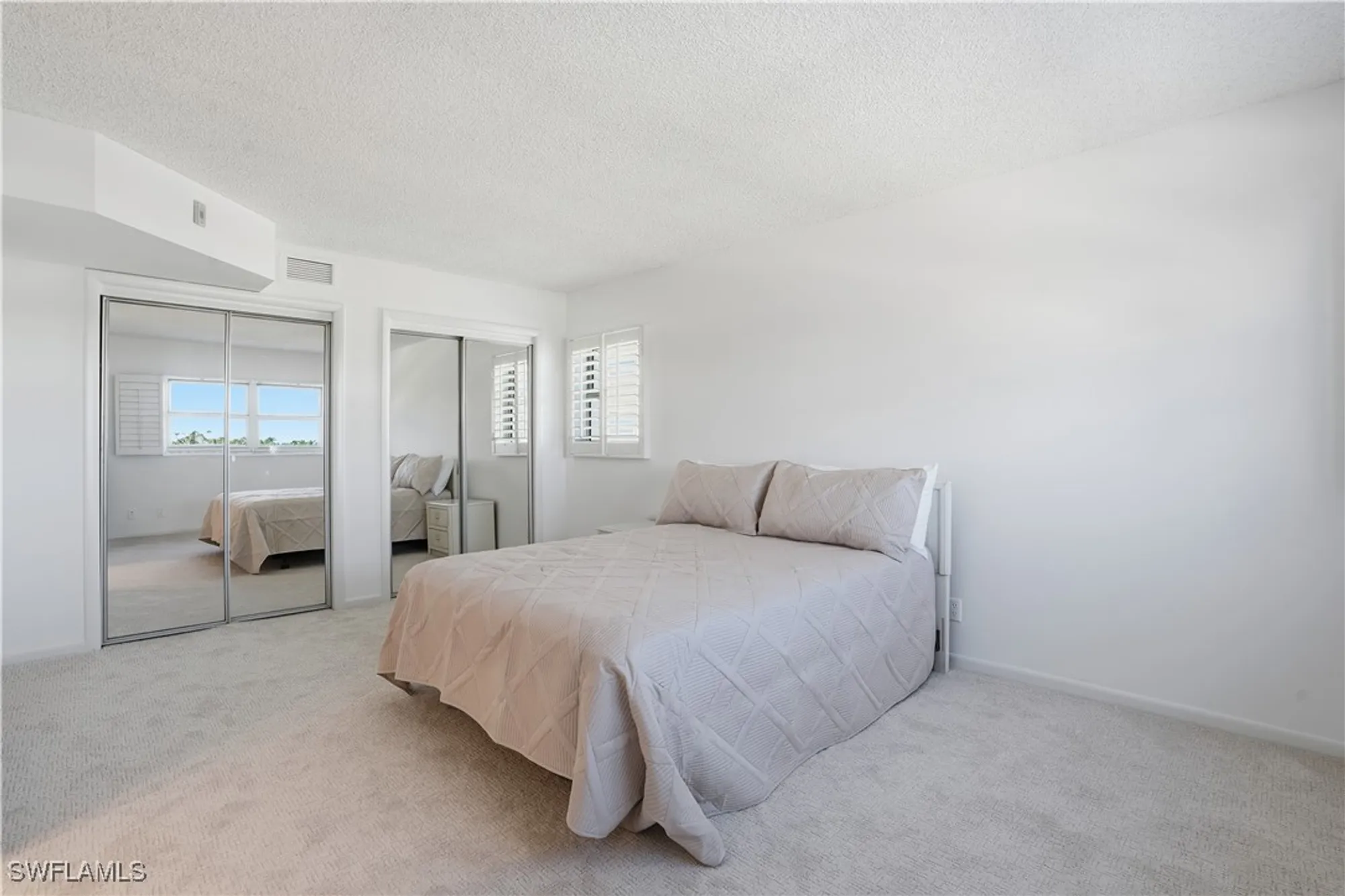 Property Slideshow image 17 of 25 | 1919 gulf shore blvd 503, Naples, FL, 34102