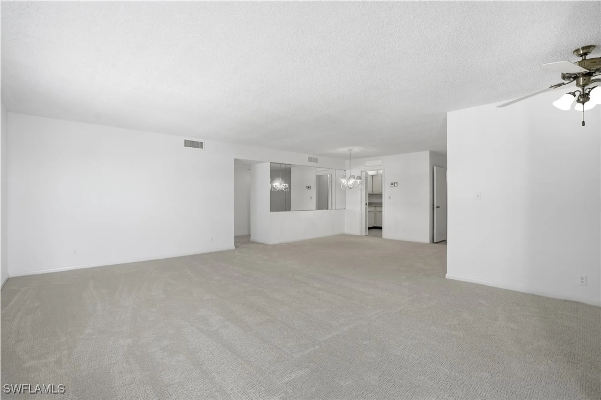 Property Slideshow image 10 of 25 | 1919 gulf shore blvd 503, Naples, FL, 34102