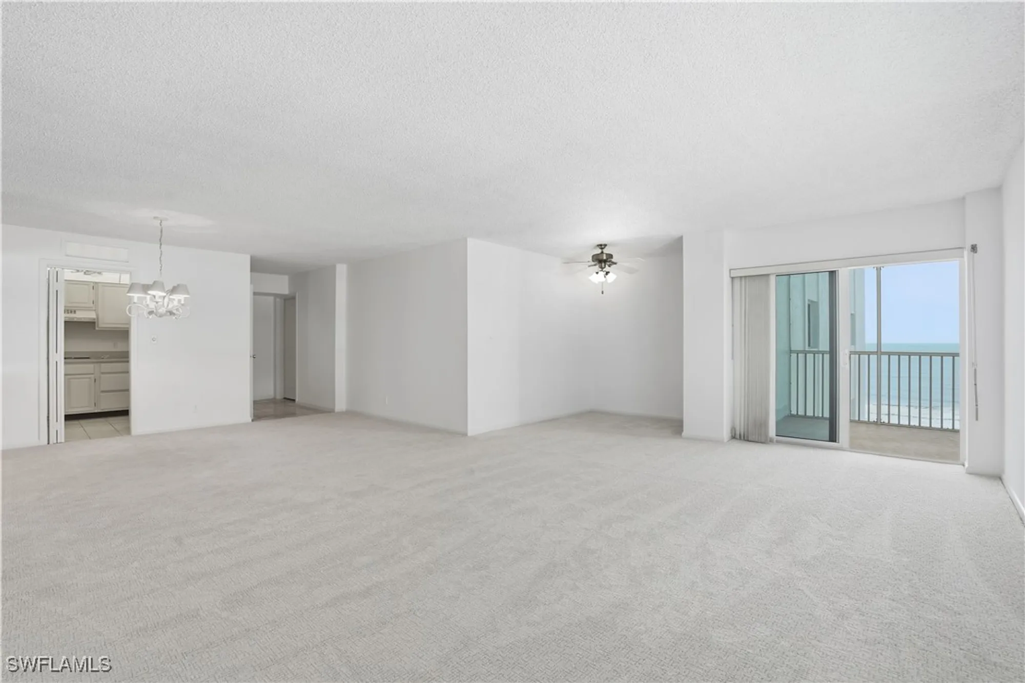 Property Slideshow image 8 of 25 | 1919 gulf shore blvd 503, Naples, FL, 34102