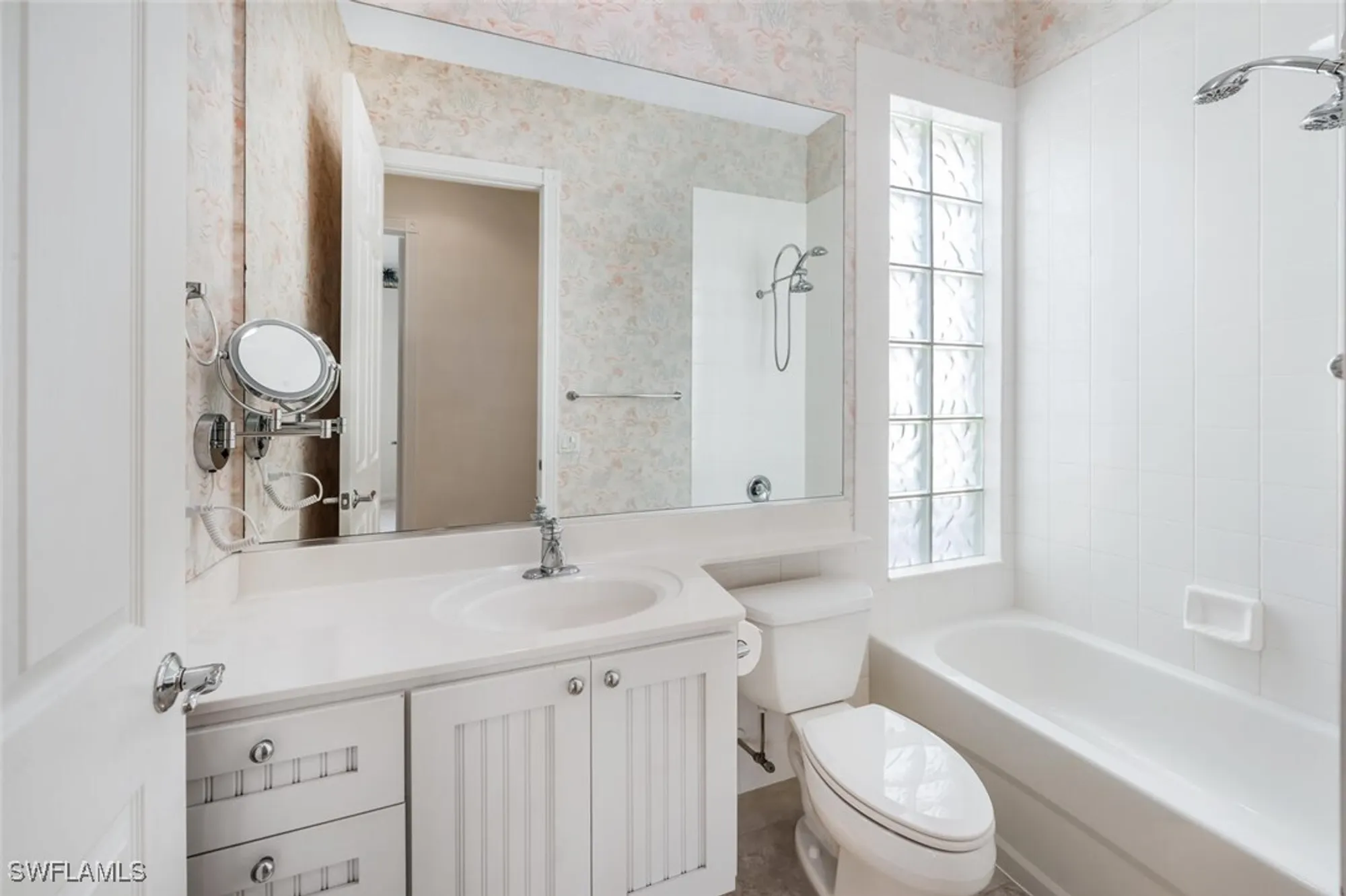 Property Slideshow image 26 of 45 | 8511 alessandria ct, Naples, FL, 34114