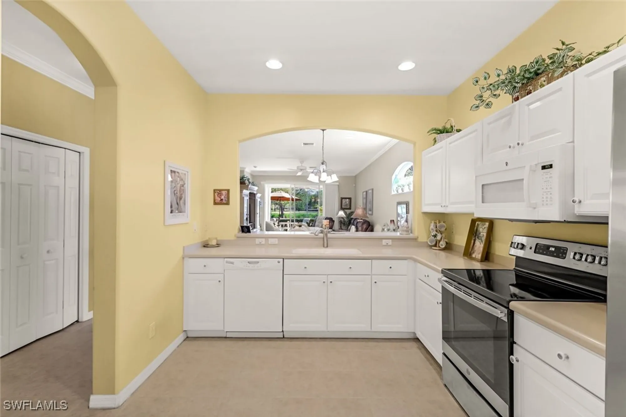 Property Slideshow image 13 of 25 | 8339 langshire way, Fort Myers, FL, 33912