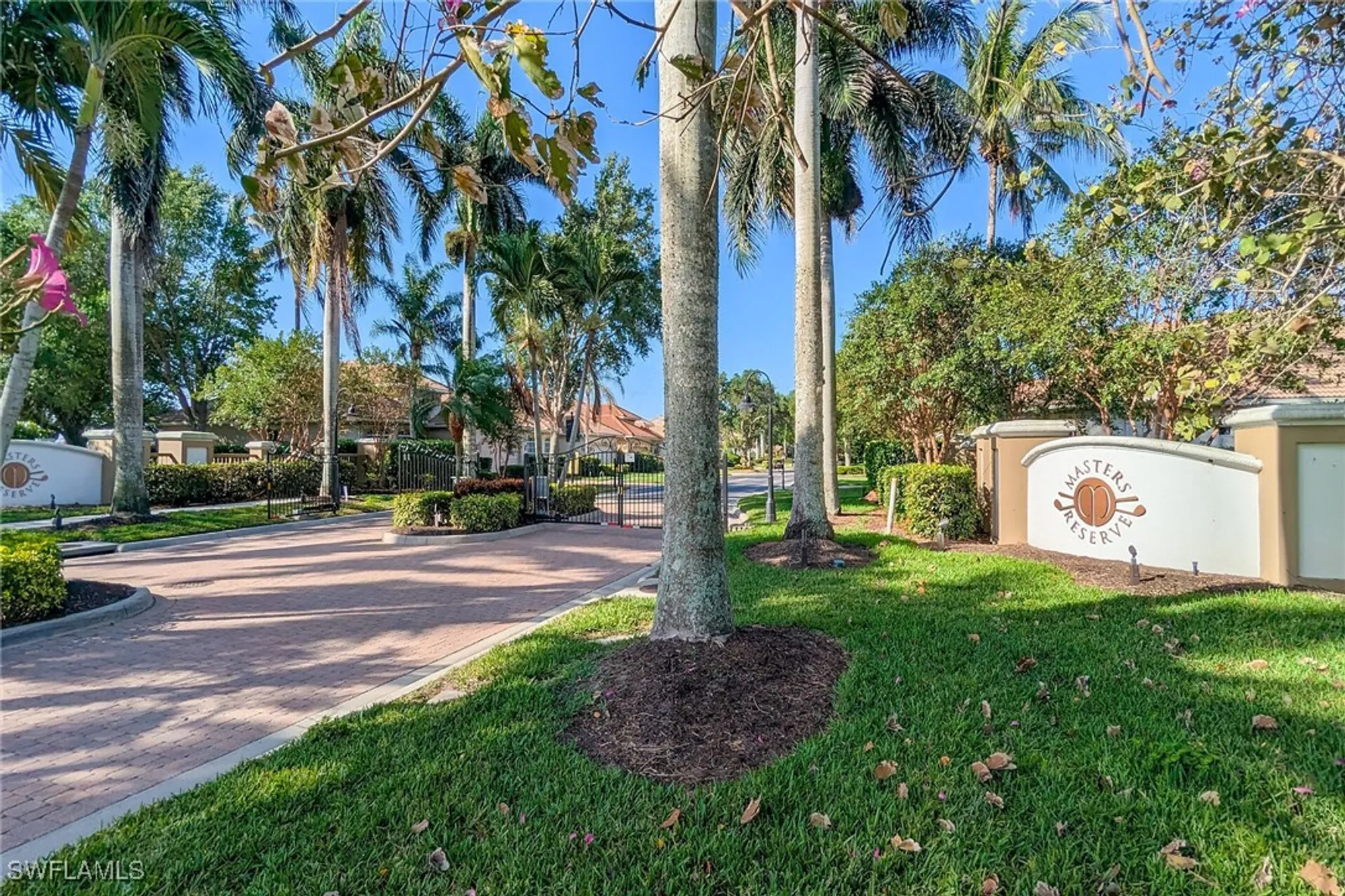 Property Slideshow image 38 of 46 | 6806 bent grass dr, Naples, FL, 34113