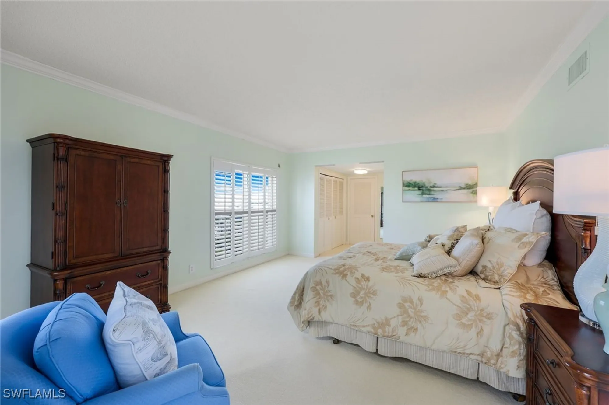 Property Slideshow image 15 of 20 | 2901 gulf shore blvd n apt 601s, Naples, FL, 34103