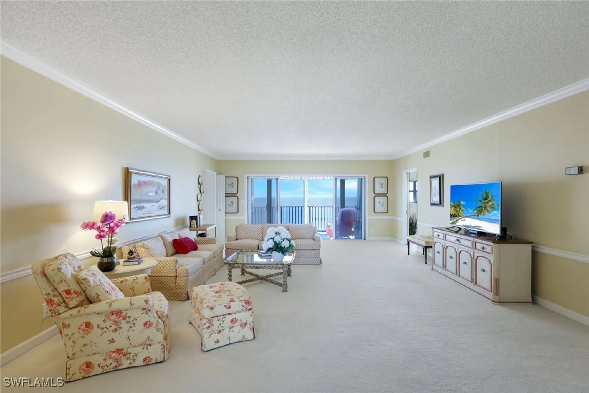 Property Slideshow image 6 of 20 | 2901 gulf shore blvd n apt 601s, Naples, FL, 34103