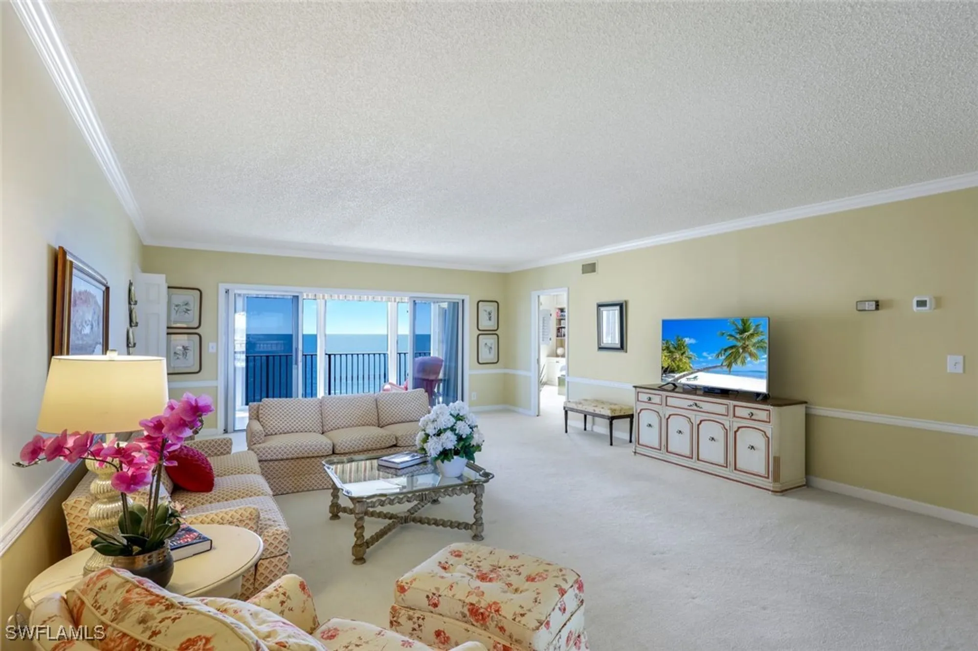 Property Slideshow image 8 of 20 | 2901 gulf shore blvd n apt 601s, Naples, FL, 34103