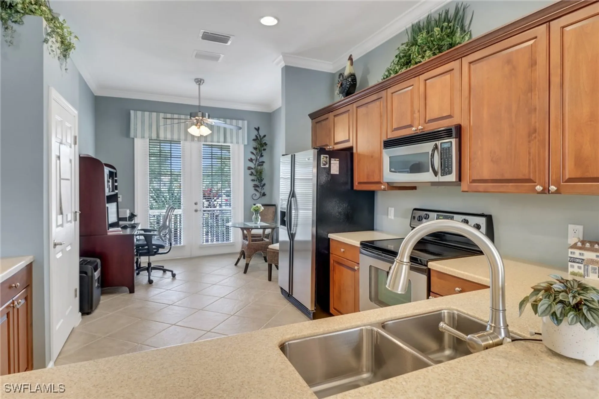Property Slideshow image 12 of 50 | 3790 lakeview isle ct, Fort Myers, FL, 33905