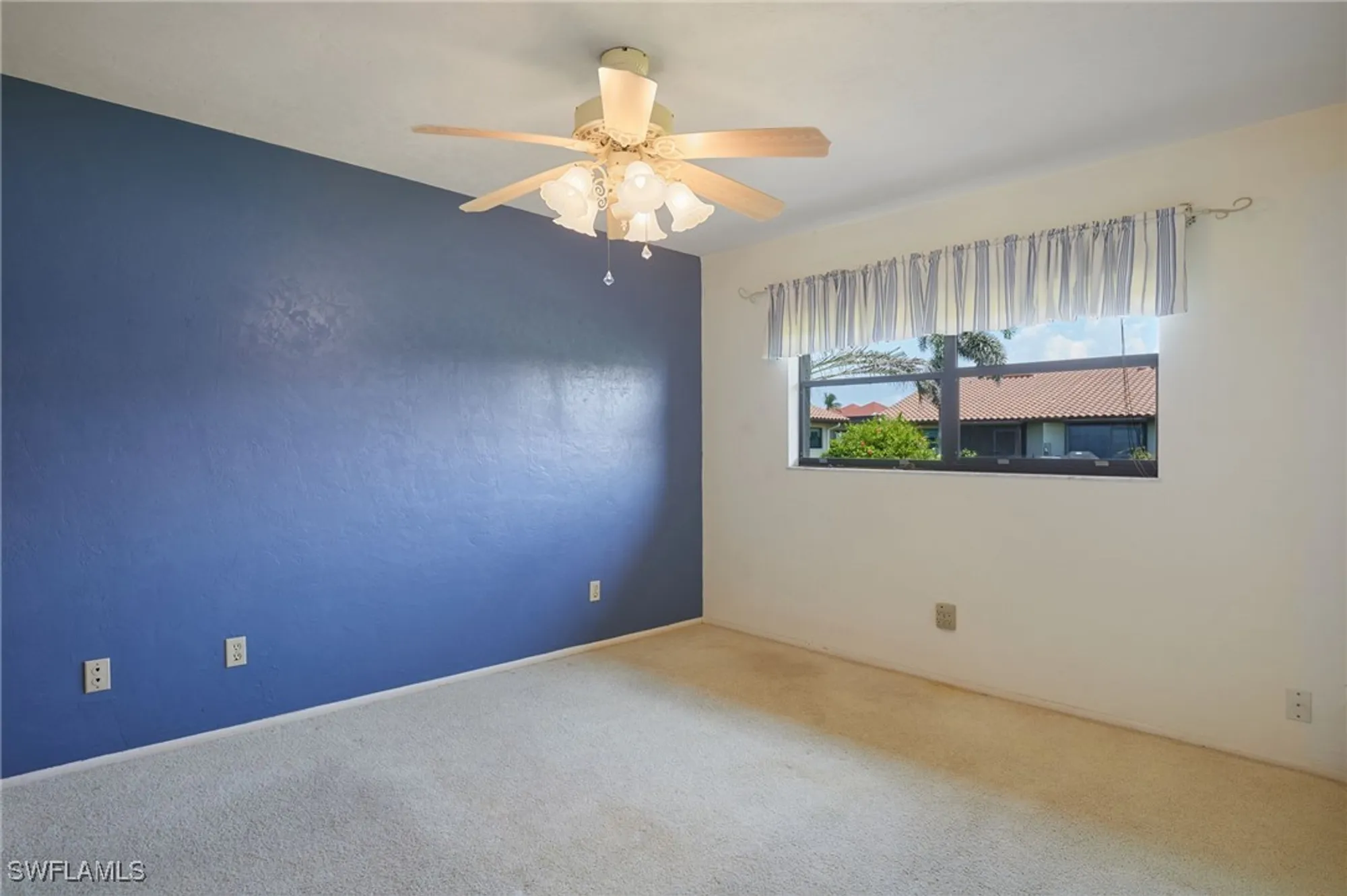 Property Slideshow image 14 of 30 | 16860 ginger ln 3049, Fort Myers, FL, 33908