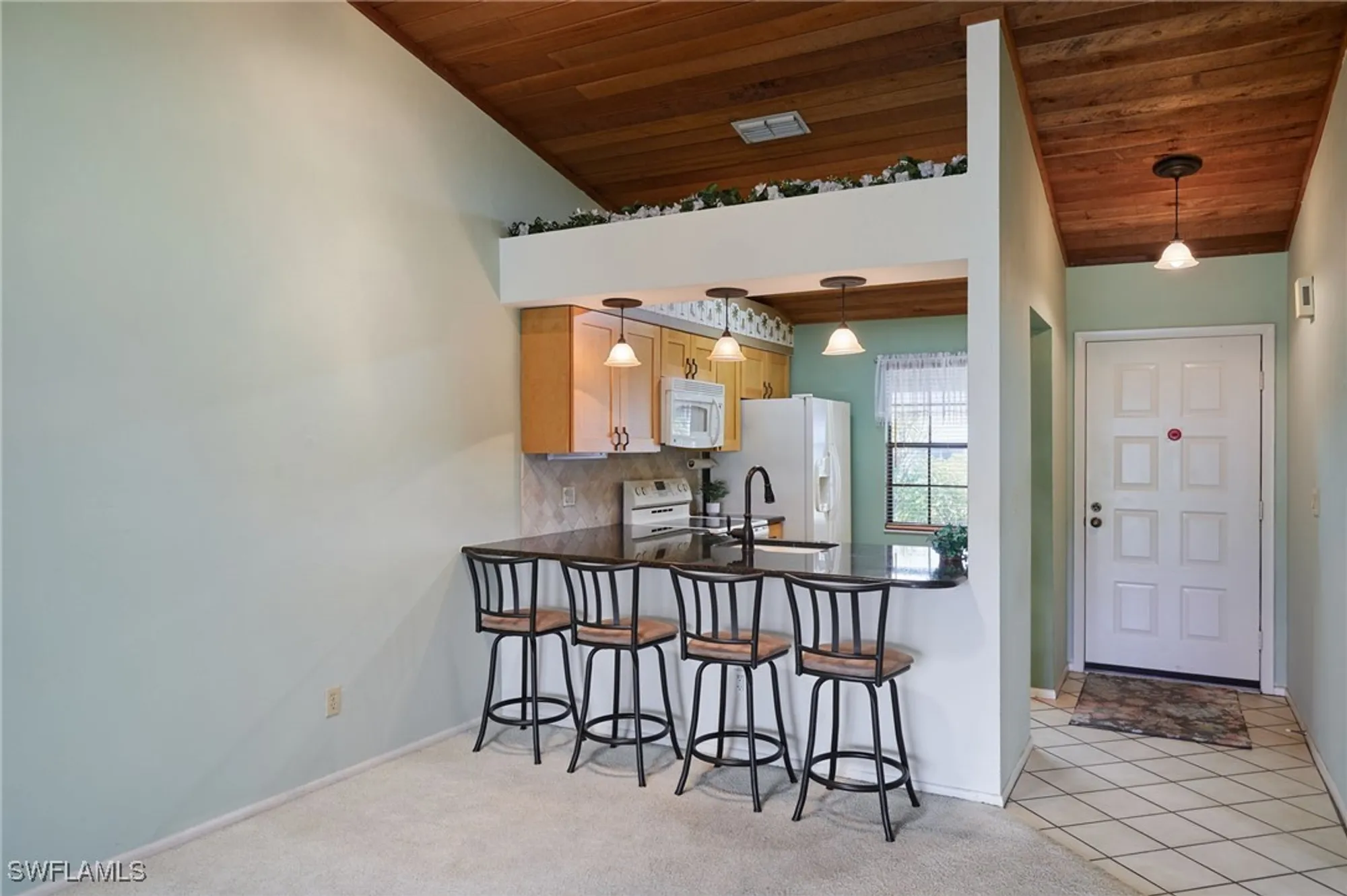 Property Slideshow image 11 of 30 | 16860 ginger ln 3049, Fort Myers, FL, 33908