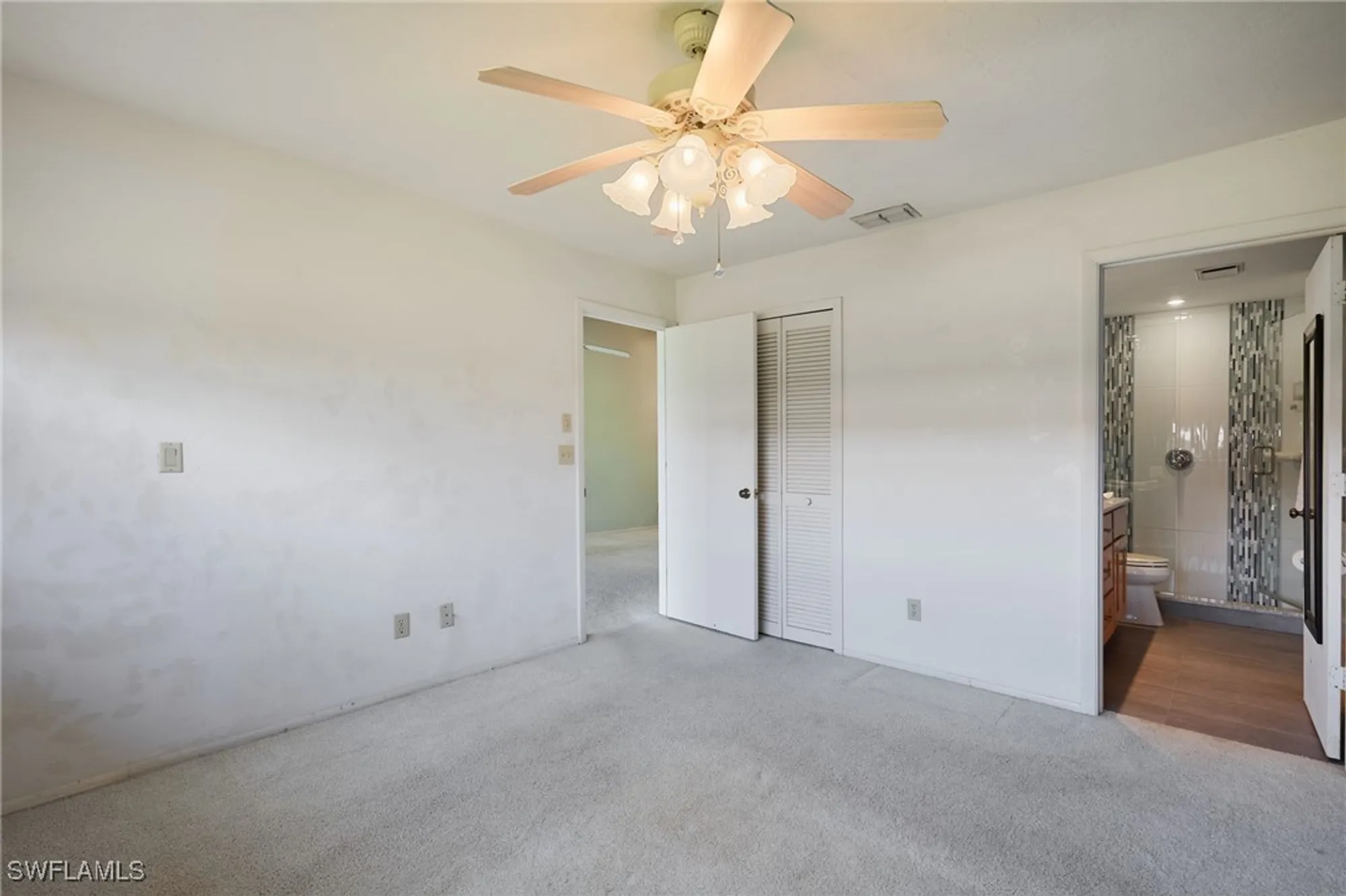 Property Slideshow image 13 of 30 | 16860 ginger ln 3049, Fort Myers, FL, 33908