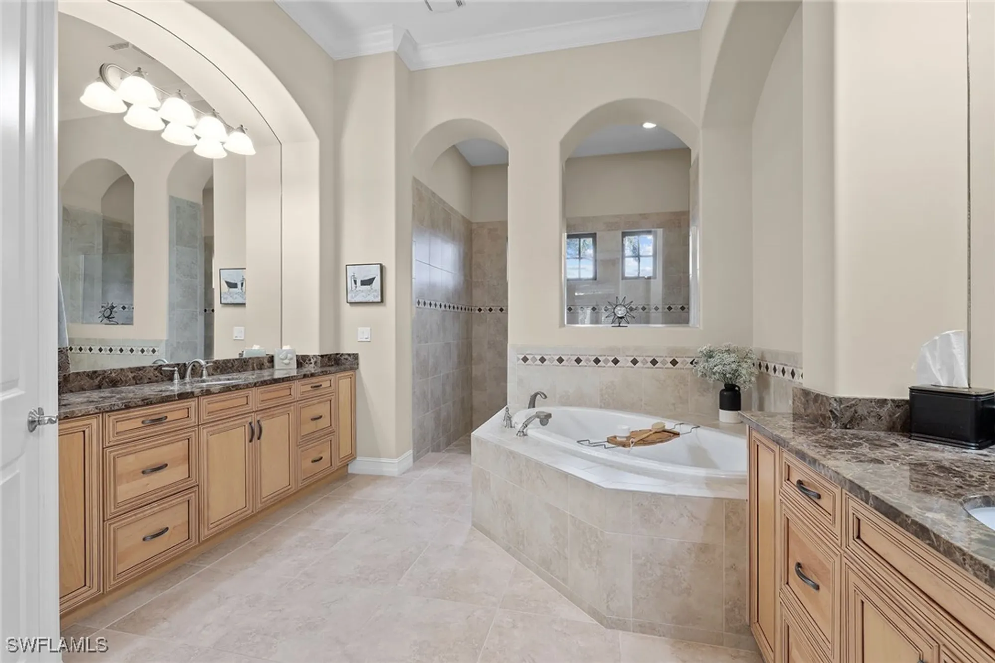 Property Slideshow image 17 of 43 | 7440 byrons way, Naples, FL, 34113