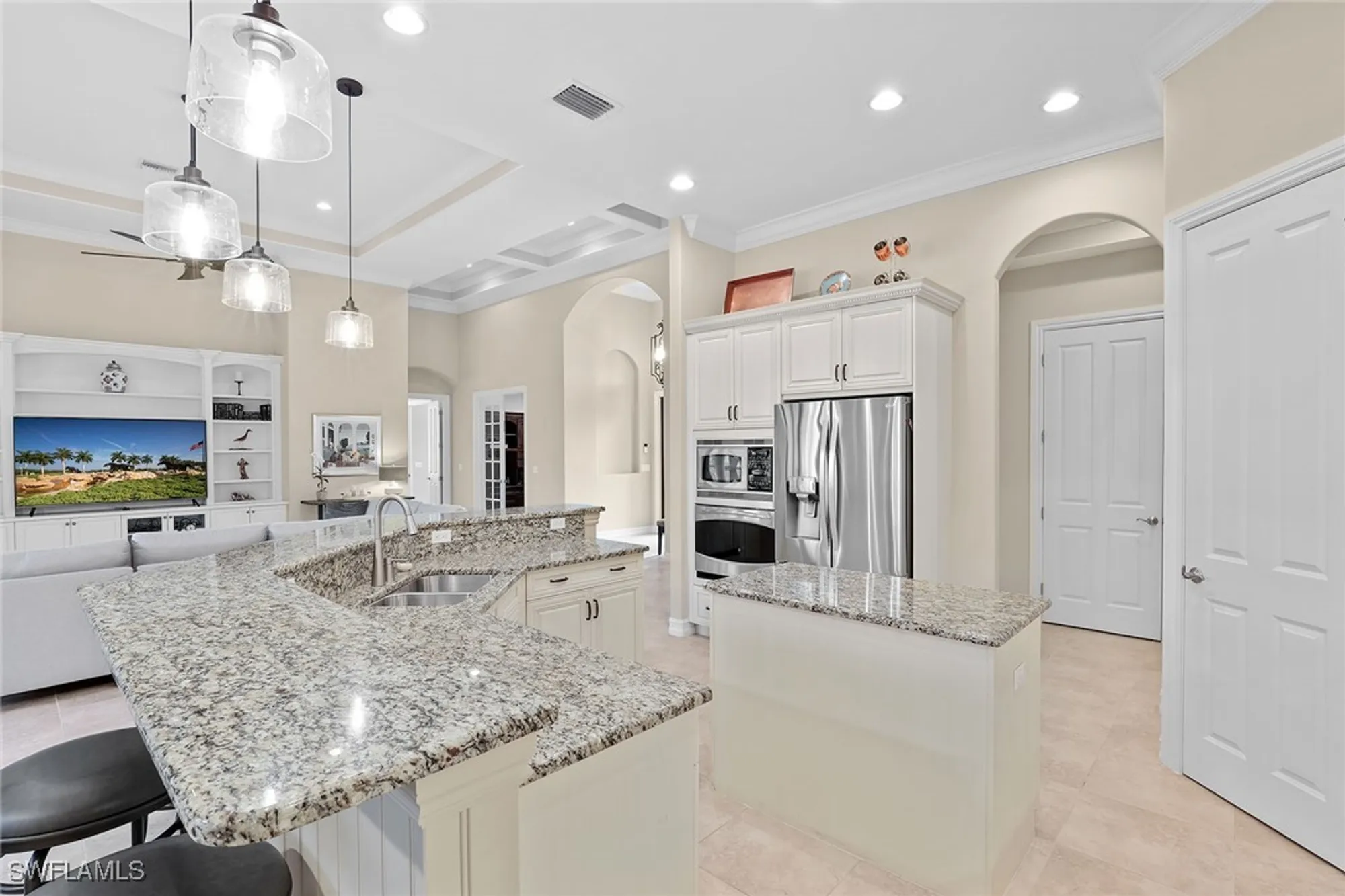 Property Slideshow image 11 of 43 | 7440 byrons way, Naples, FL, 34113