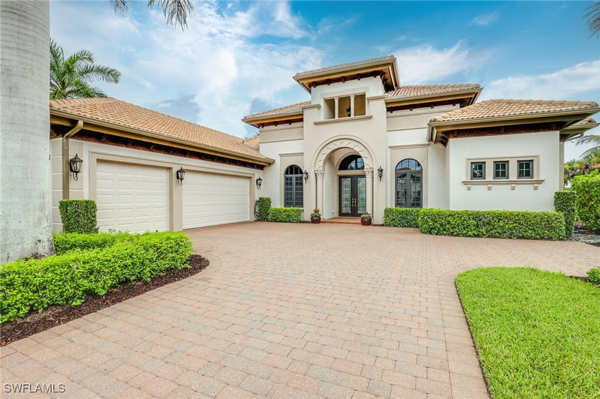 Property Slideshow image 2 of 43 | 7440 byrons way, Naples, FL, 34113