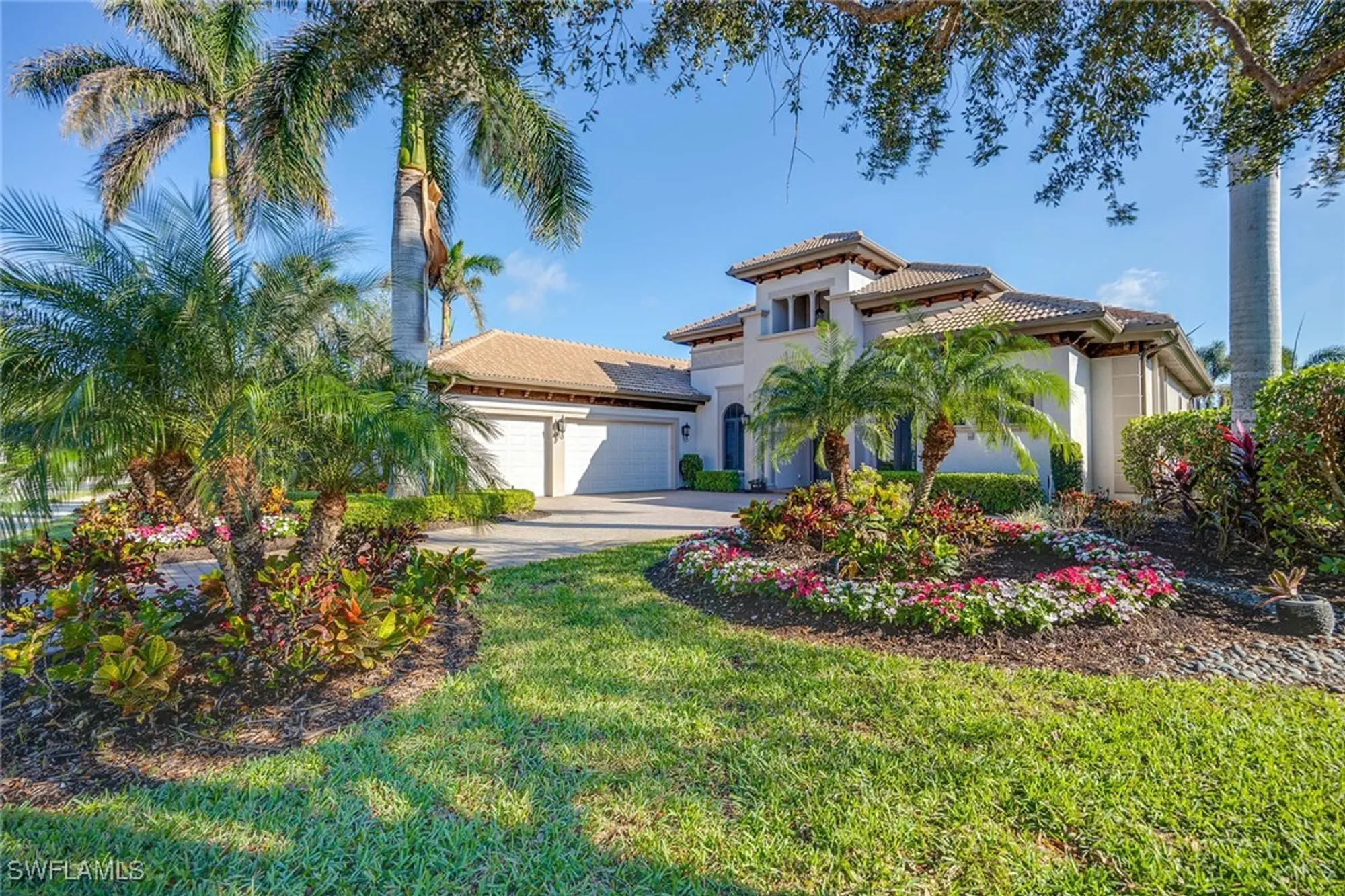 Property Slideshow image 4 of 43 | 7440 byrons way, Naples, FL, 34113
