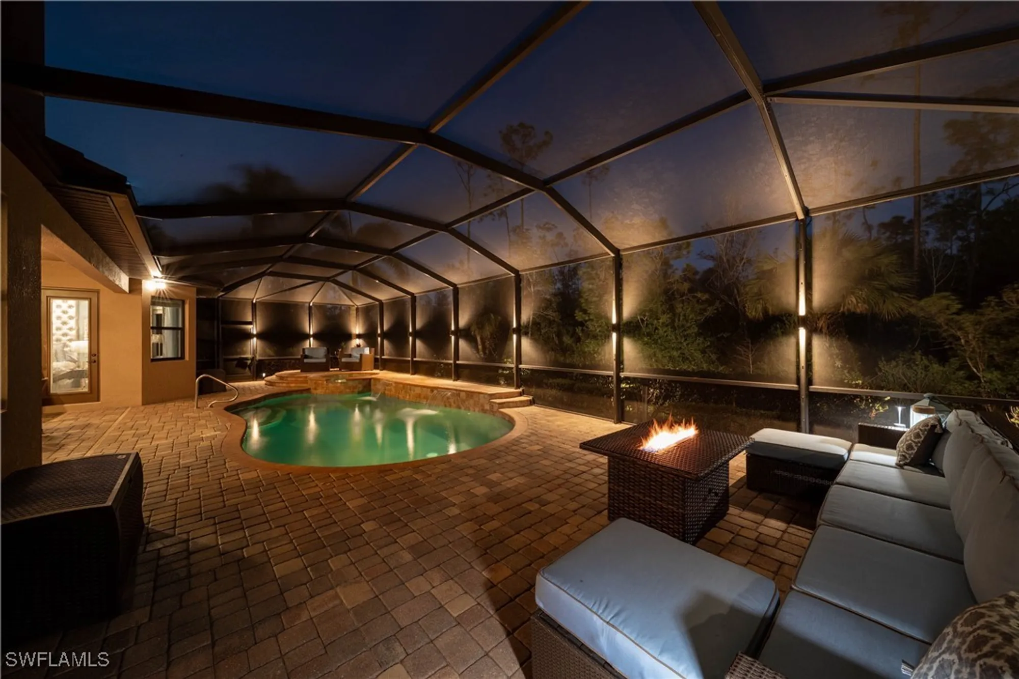 Property Slideshow image 37 of 50 | 9582 firenze cir, Naples, FL, 34113