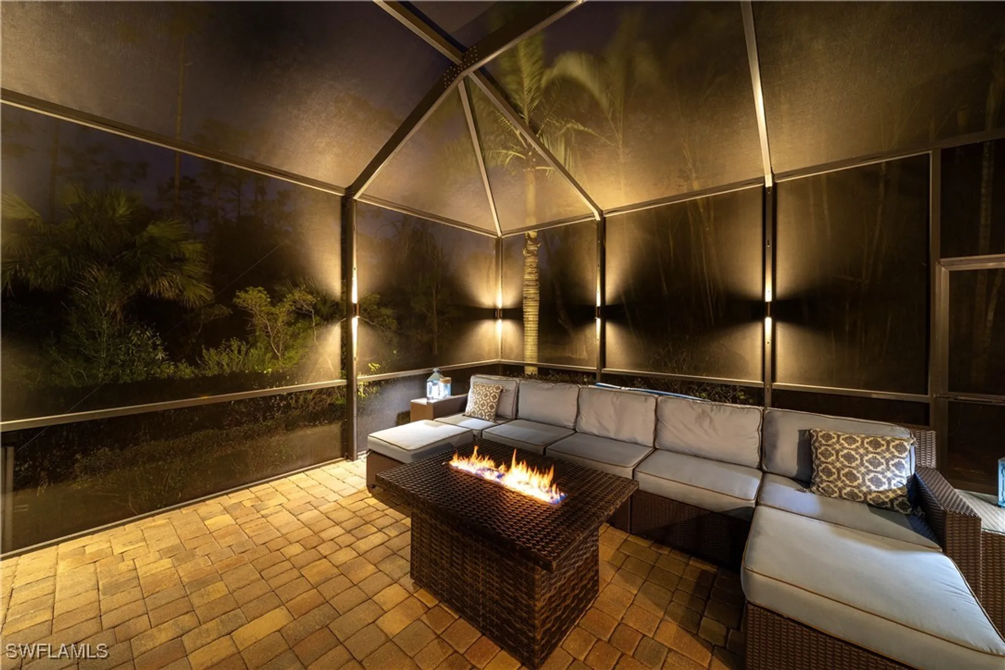 Property Slideshow image 39 of 50 | 9582 firenze cir, Naples, FL, 34113