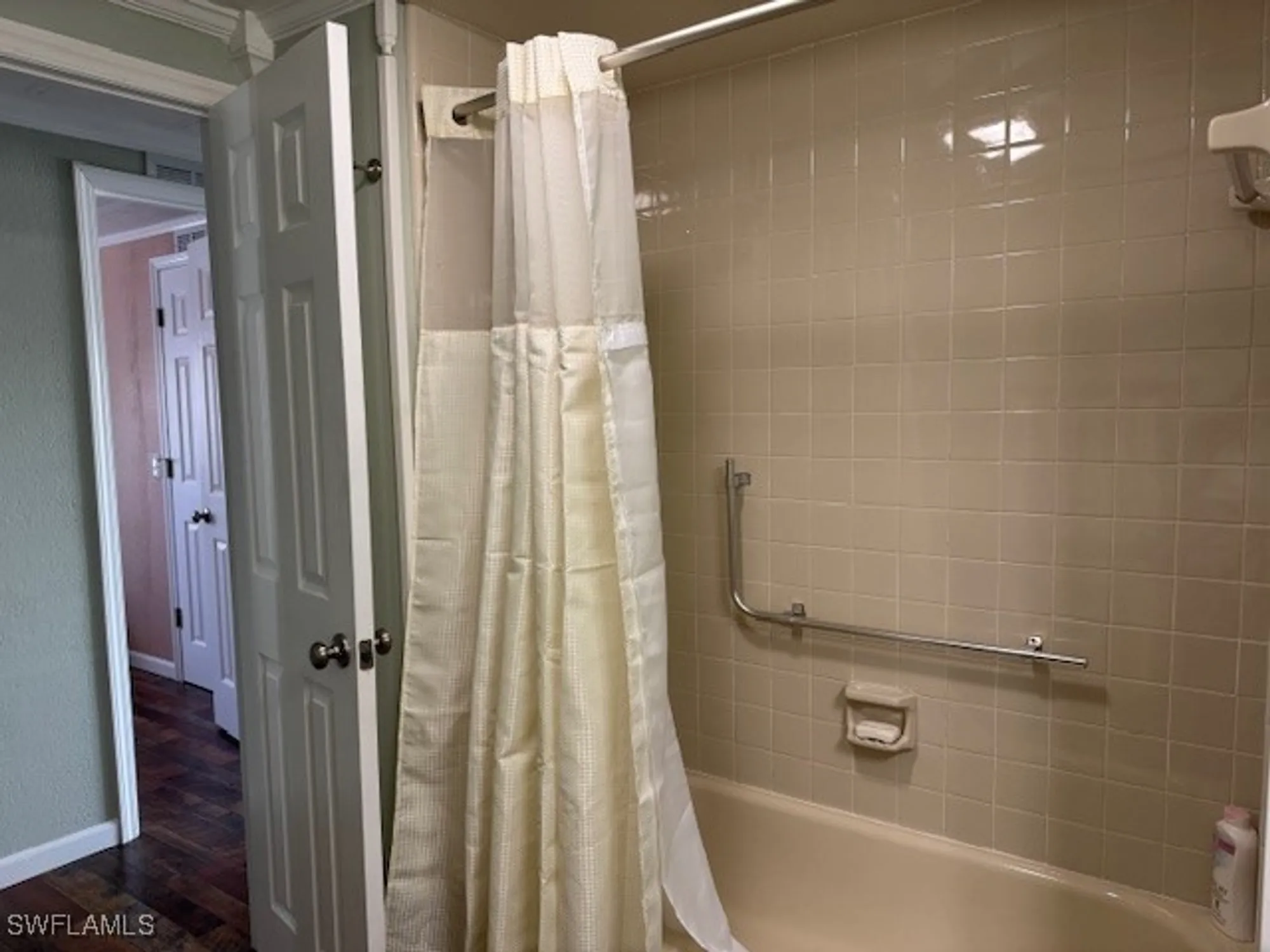 Property Slideshow image 18 of 32 | 14502 nathan hale ln, North Fort Myers, FL, 33917