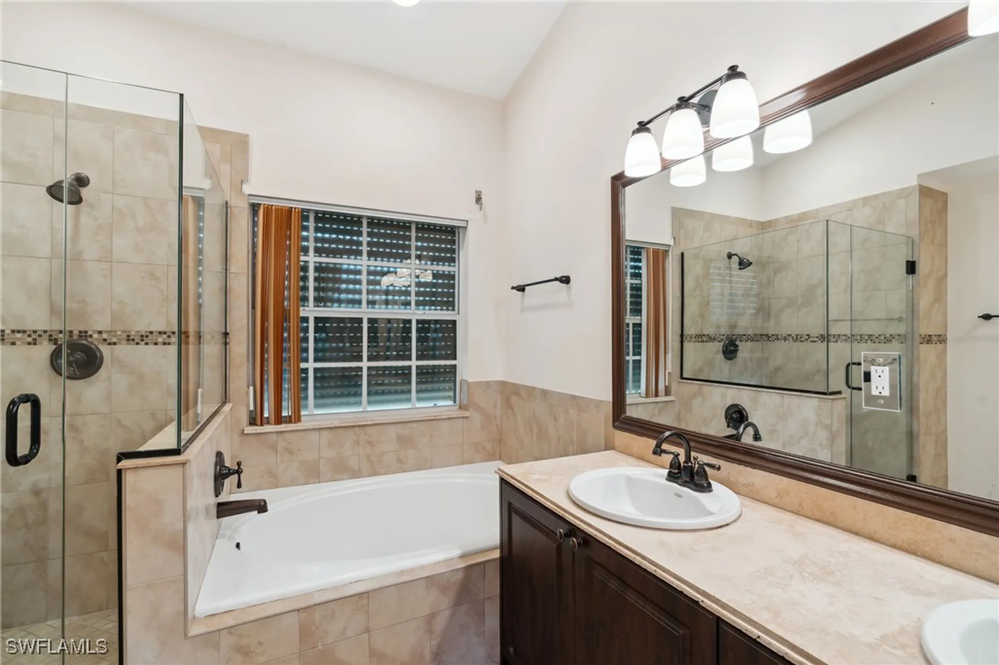 Property Slideshow image 11 of 41 | 24797 lakemont cove ln 202, Bonita Springs, FL, 34134
