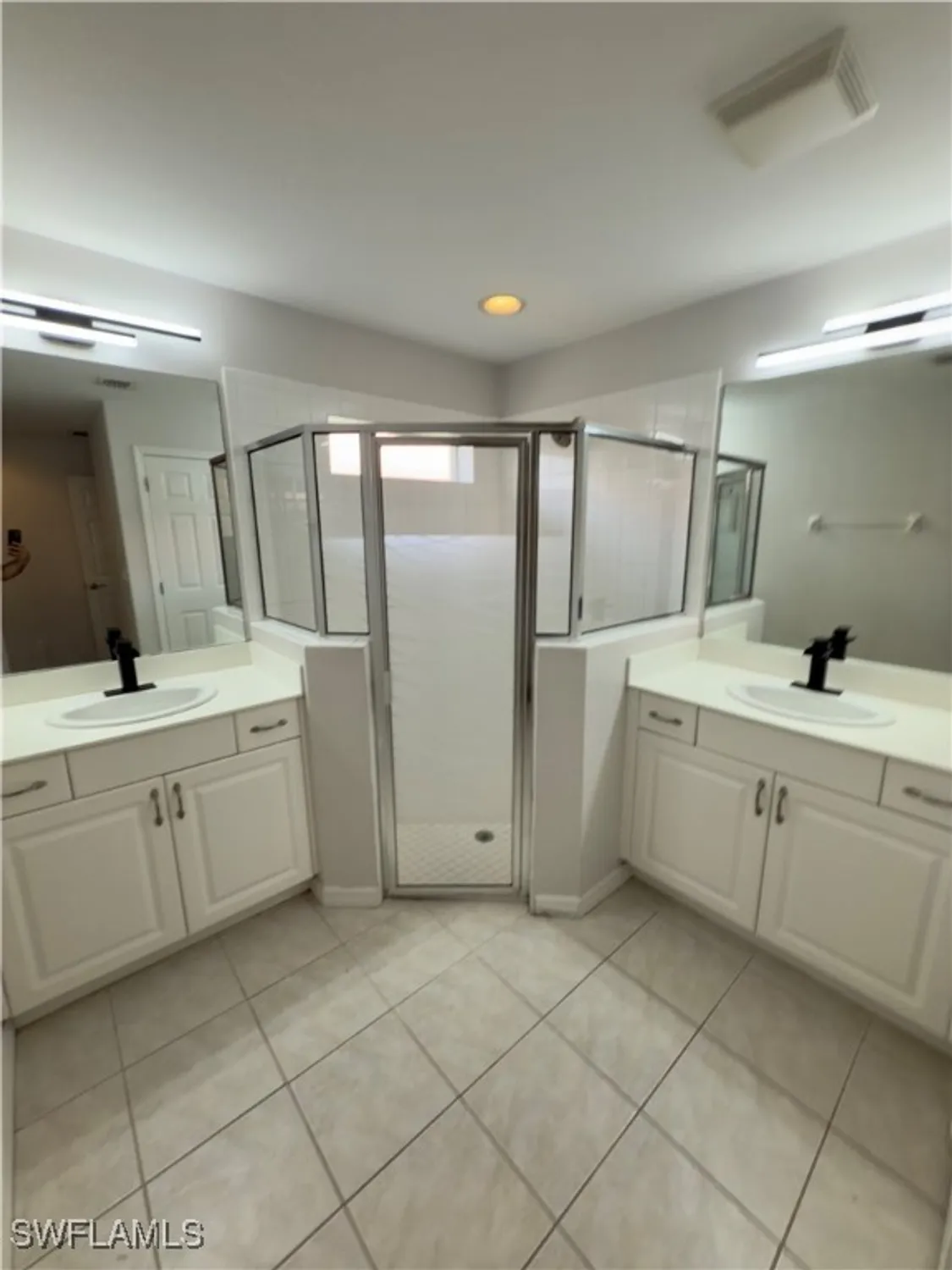 Property Slideshow image 14 of 24 | 19639 villa rosa loop, Estero, FL, 33967