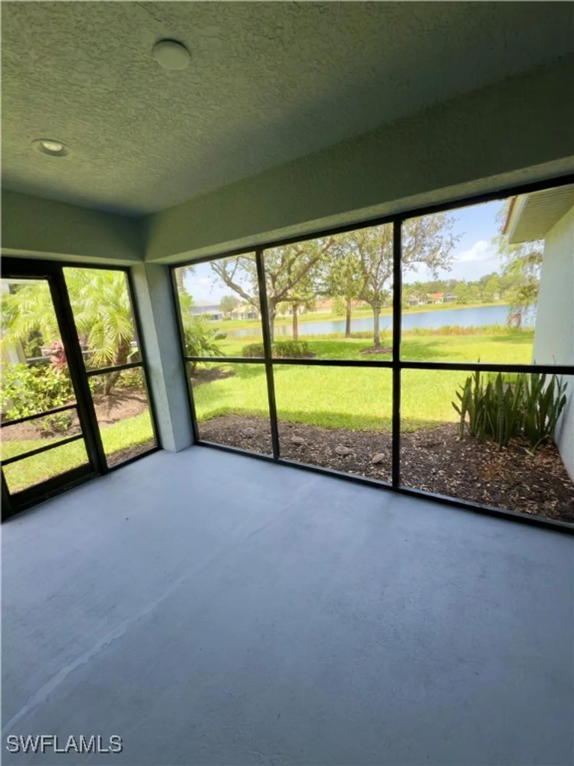 Property Slideshow image 15 of 24 | 19639 villa rosa loop, Estero, FL, 33967