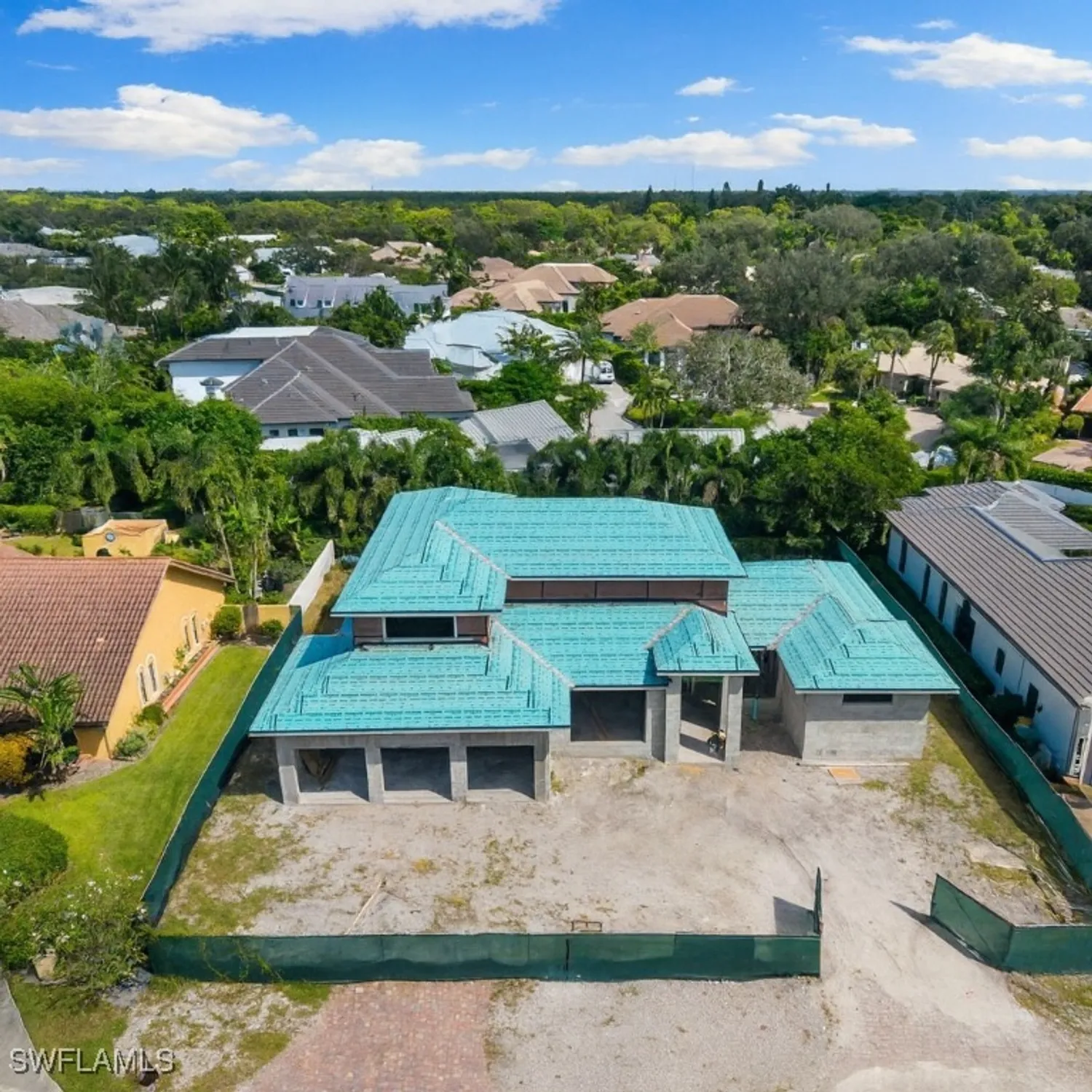 Property Slideshow image 10 of 36 | 707 buttonbush ln, Naples, FL, 34108