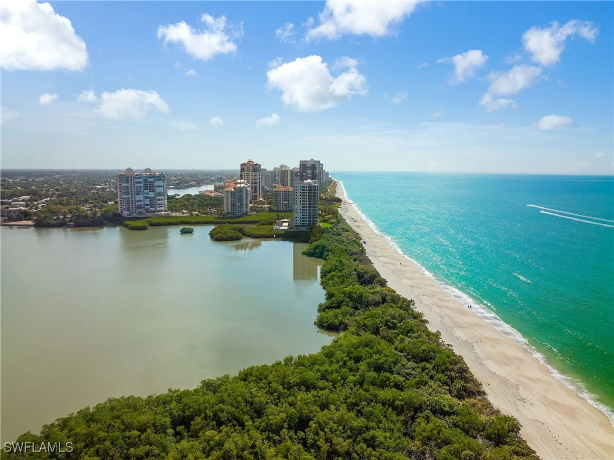 Property Slideshow image 27 of 36 | 707 buttonbush ln, Naples, FL, 34108