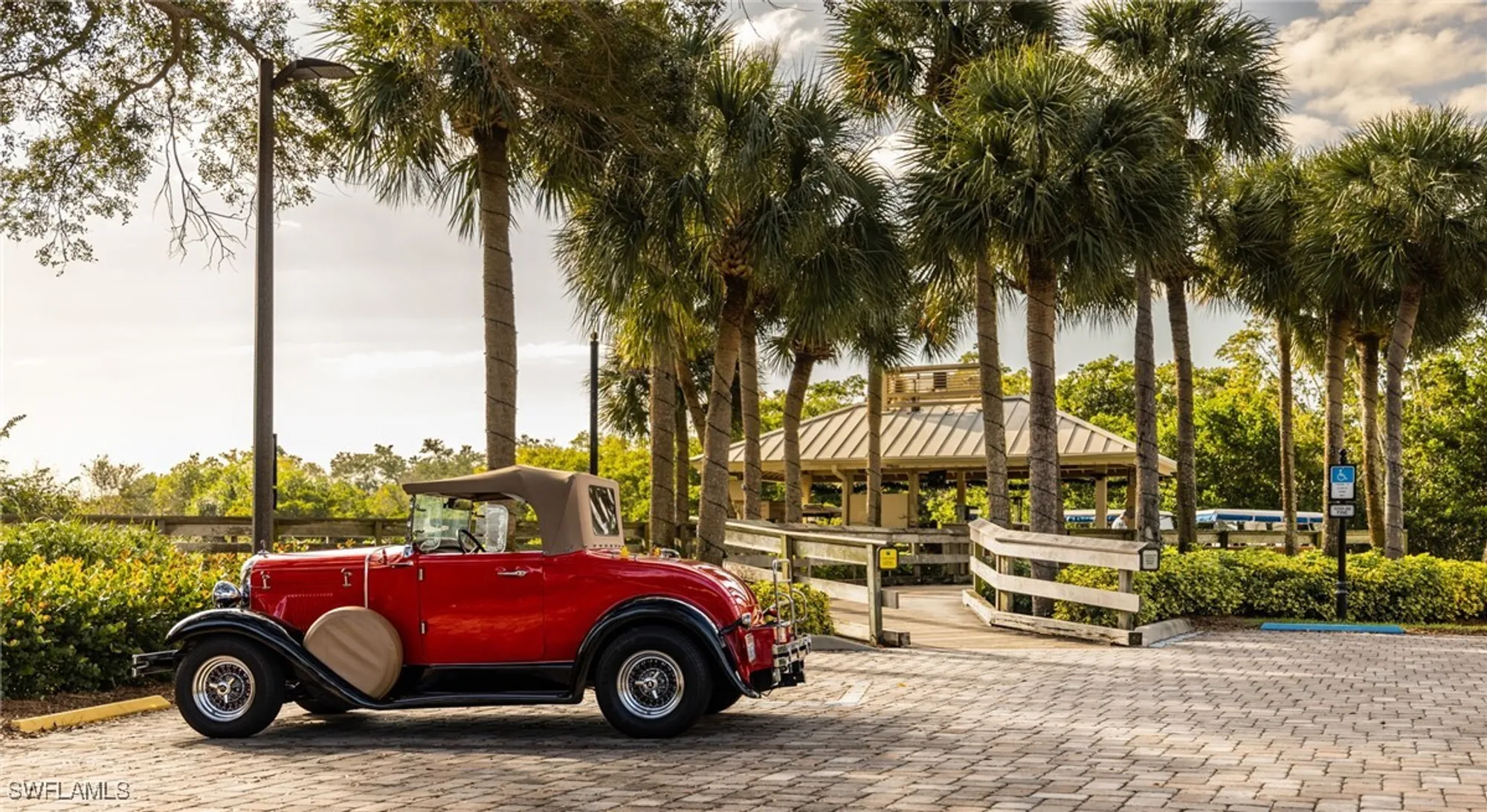 Property Slideshow image 35 of 36 | 707 buttonbush ln, Naples, FL, 34108