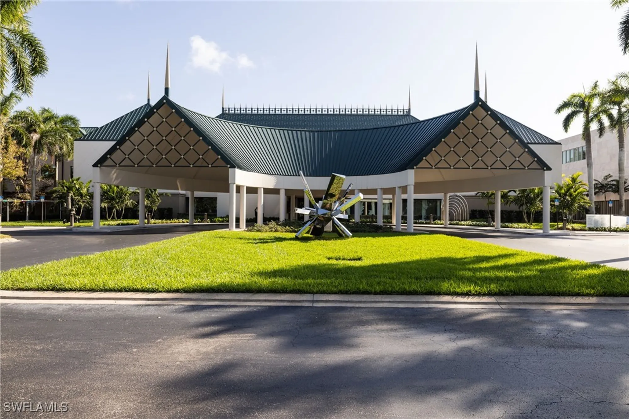 Property Slideshow image 31 of 36 | 707 buttonbush ln, Naples, FL, 34108