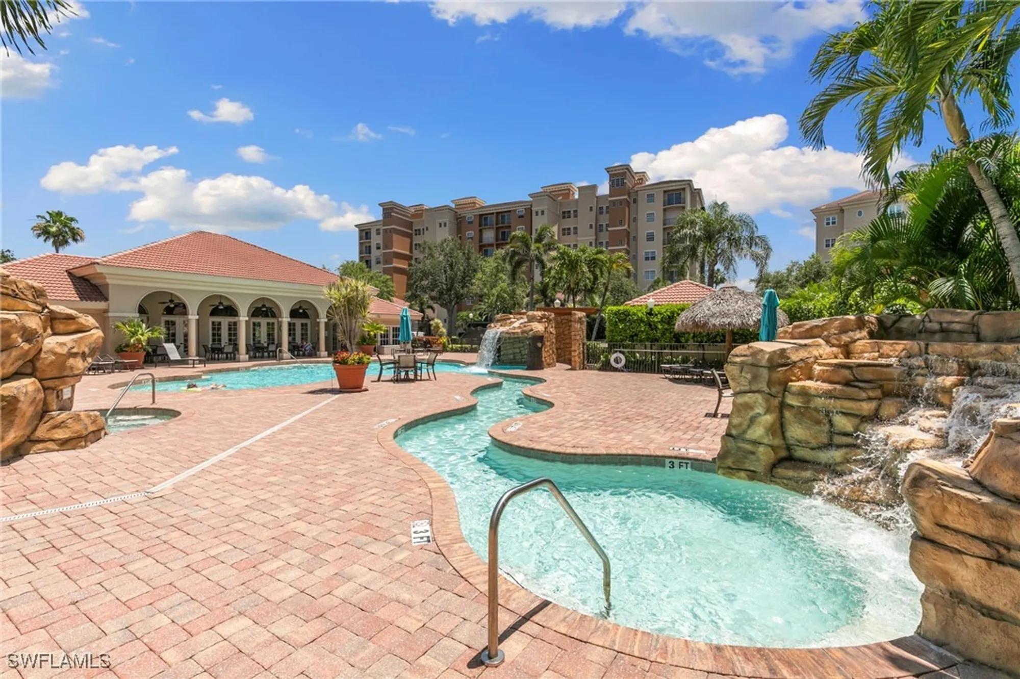 Property Slideshow image 17 of 20 | 575 el camino real # 6-102, Naples, FL, 34119