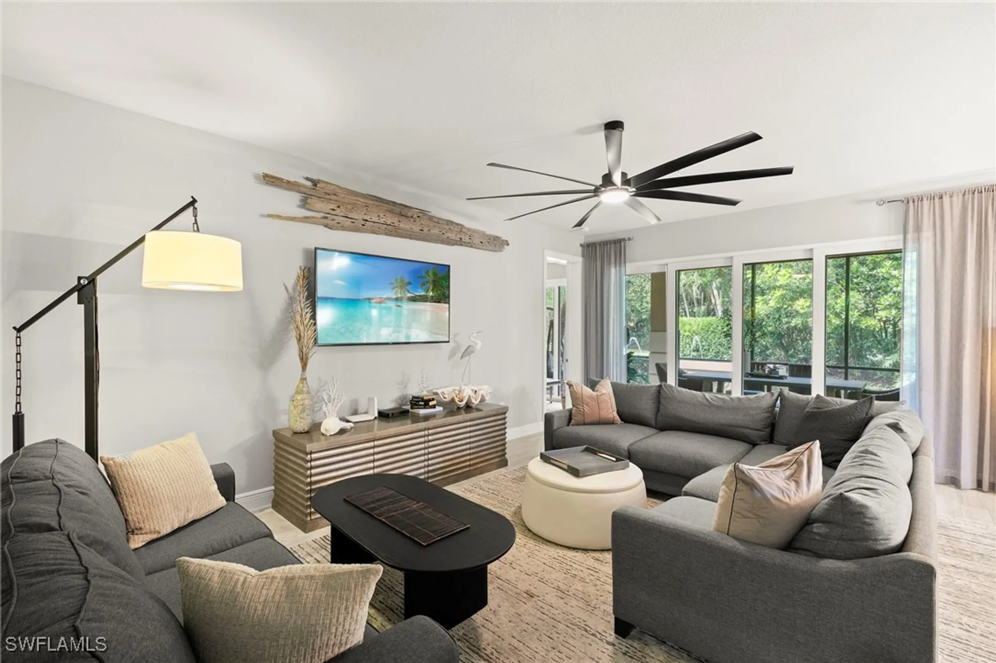 Property Slideshow image 5 of 20 | 575 el camino real # 6-102, Naples, FL, 34119