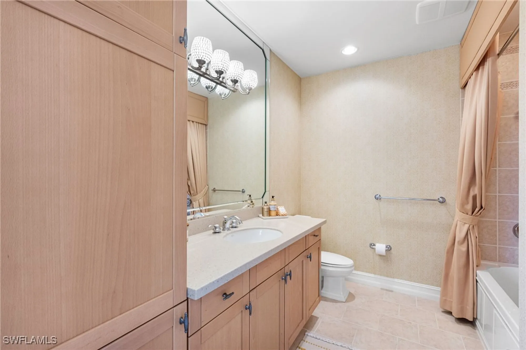 Property Slideshow image 37 of 50 | 14270 royal harbour ct 920, Fort Myers, FL, 33908