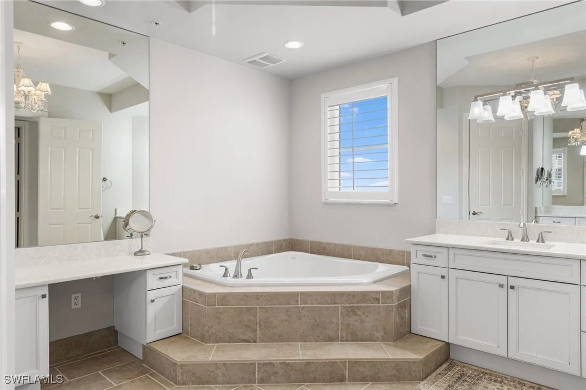 Property Slideshow image 31 of 50 | 14270 royal harbour ct 920, Fort Myers, FL, 33908