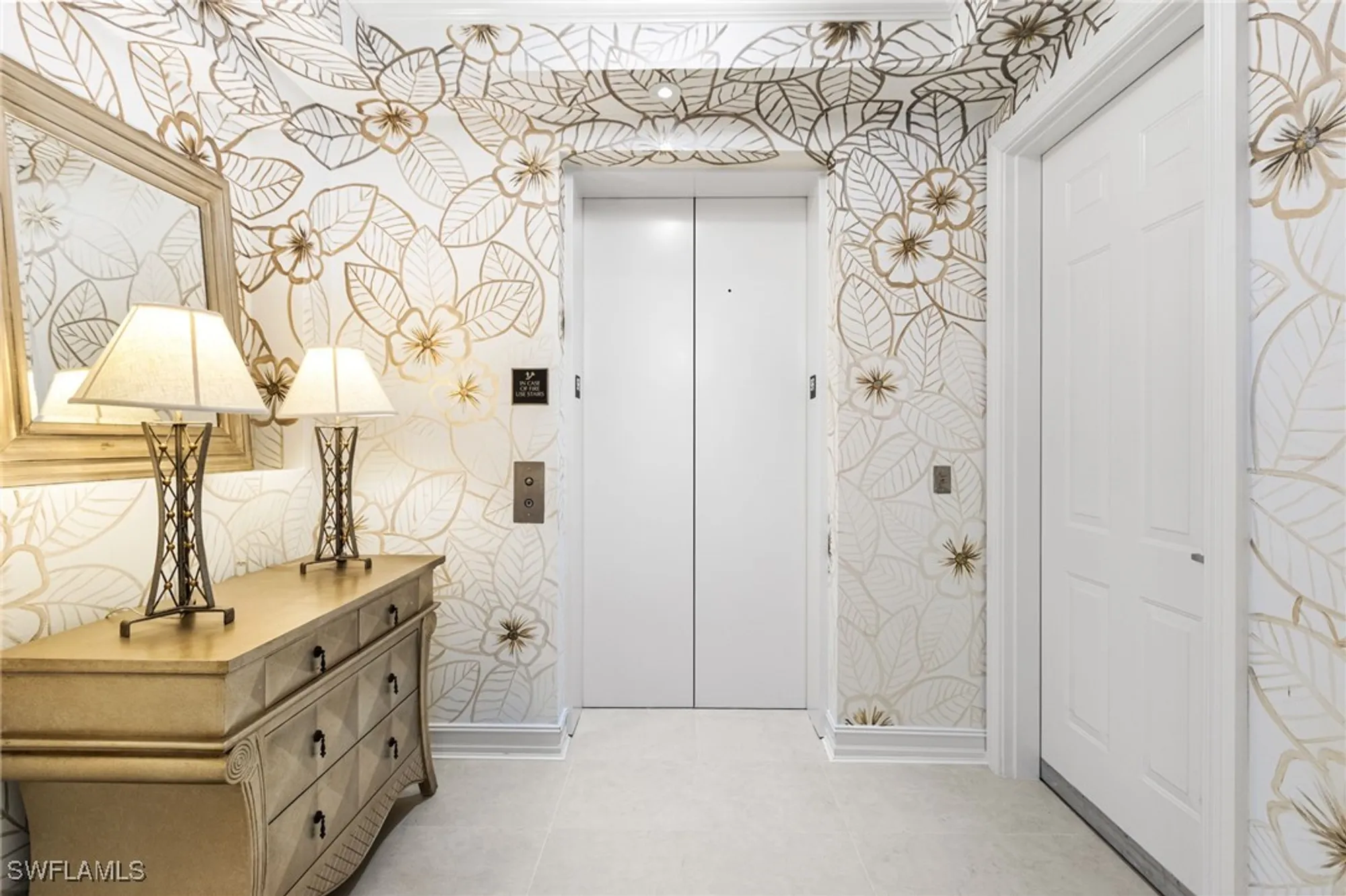 Property Slideshow image 4 of 50 | 14270 royal harbour ct 920, Fort Myers, FL, 33908