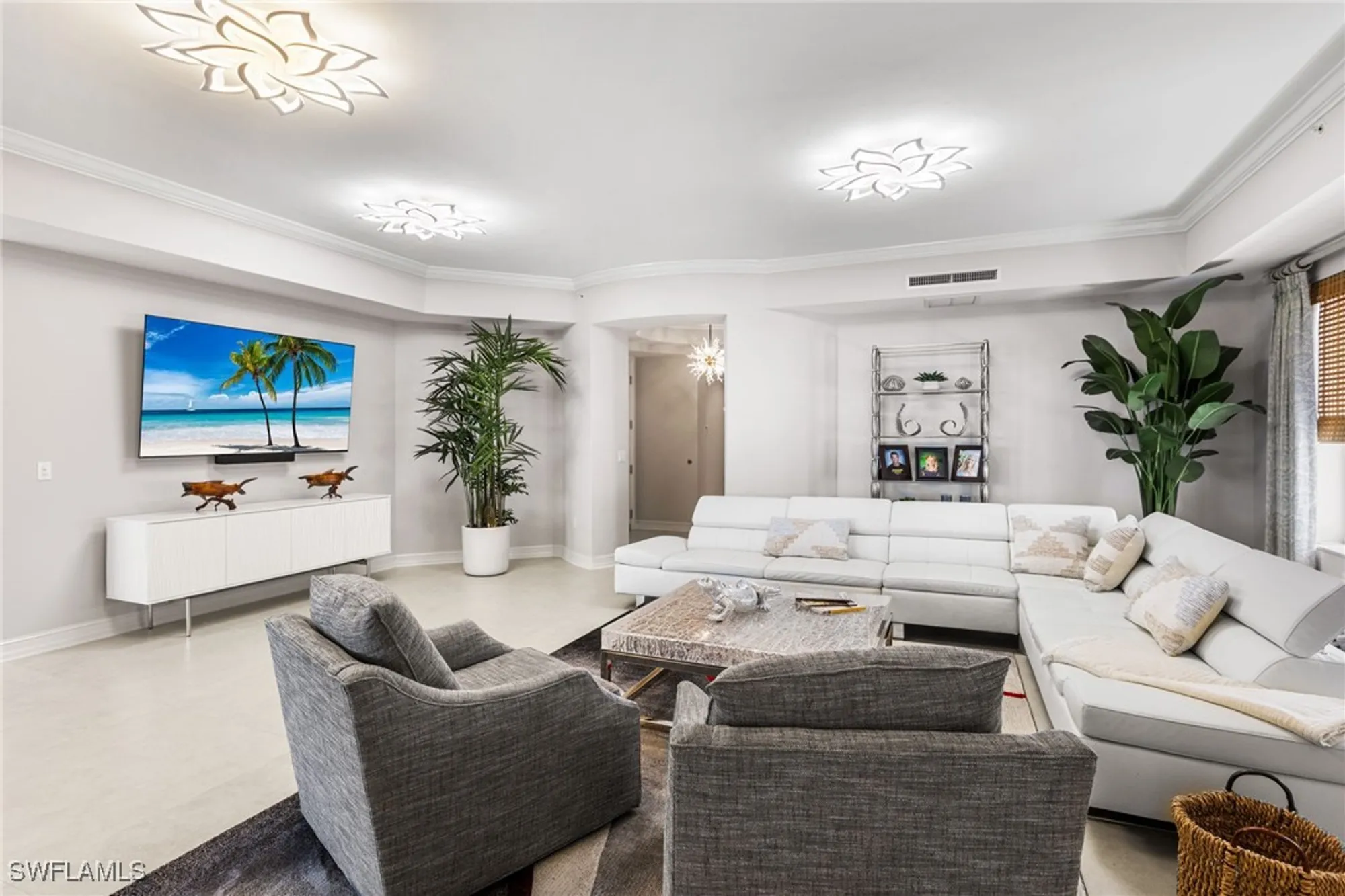 Property Slideshow image 7 of 50 | 14270 royal harbour ct 920, Fort Myers, FL, 33908