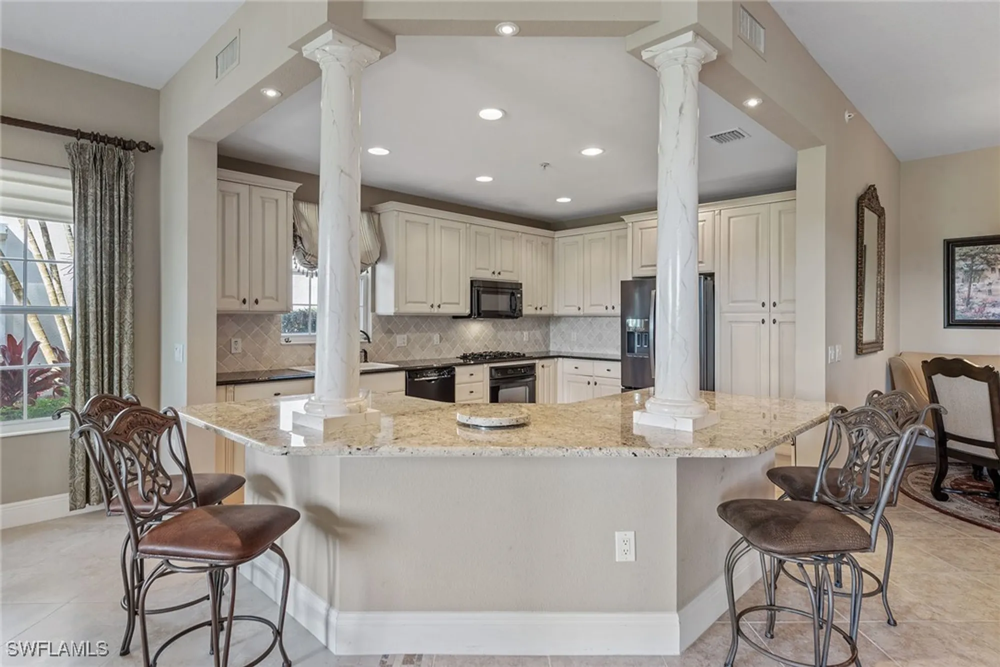 Property Slideshow image 7 of 50 | 9030 cascada way 102, Naples, FL, 34114