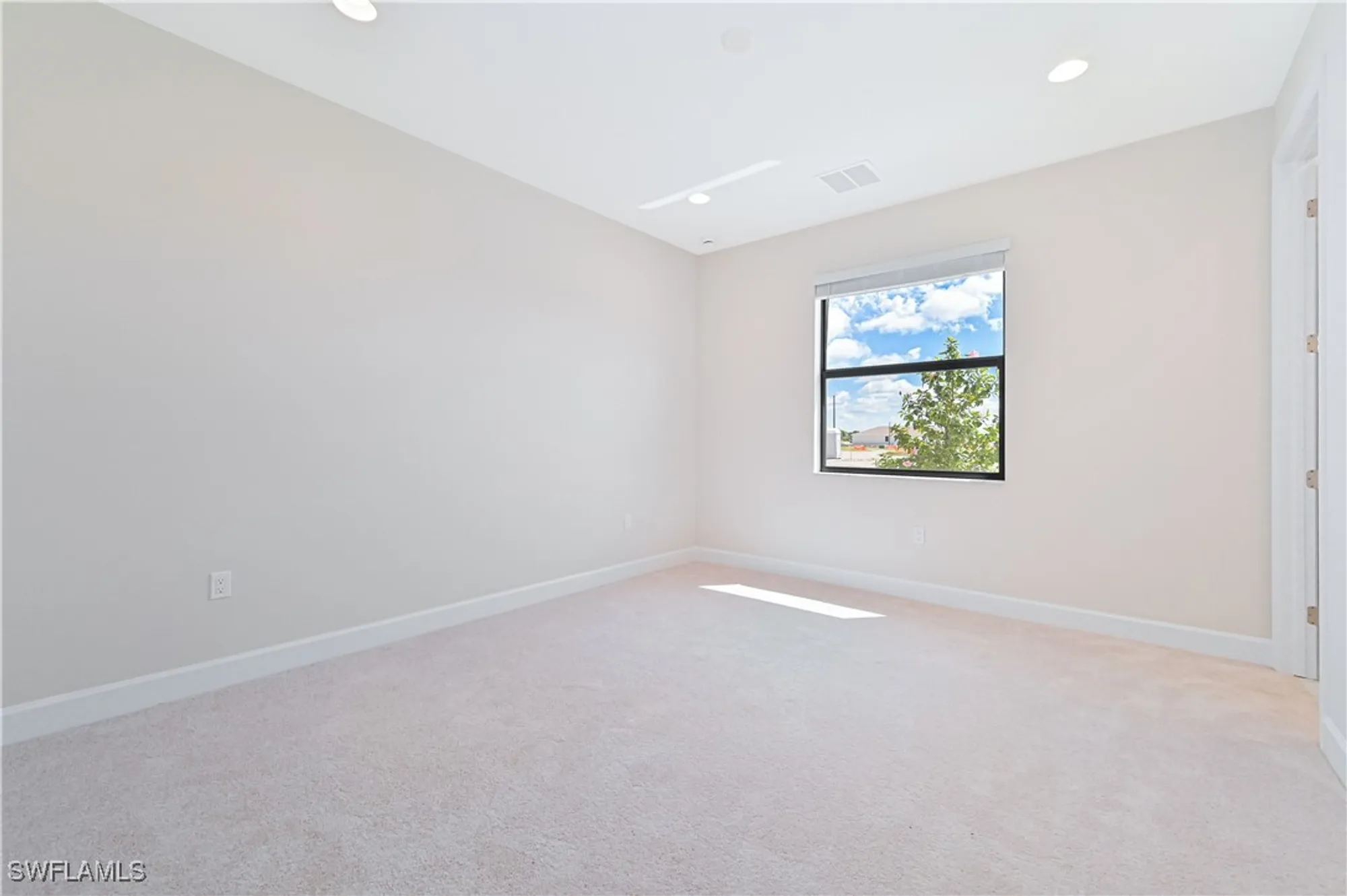 Property Slideshow image 25 of 50 | 14496 cumbria ct, Fort Myers, FL, 33905