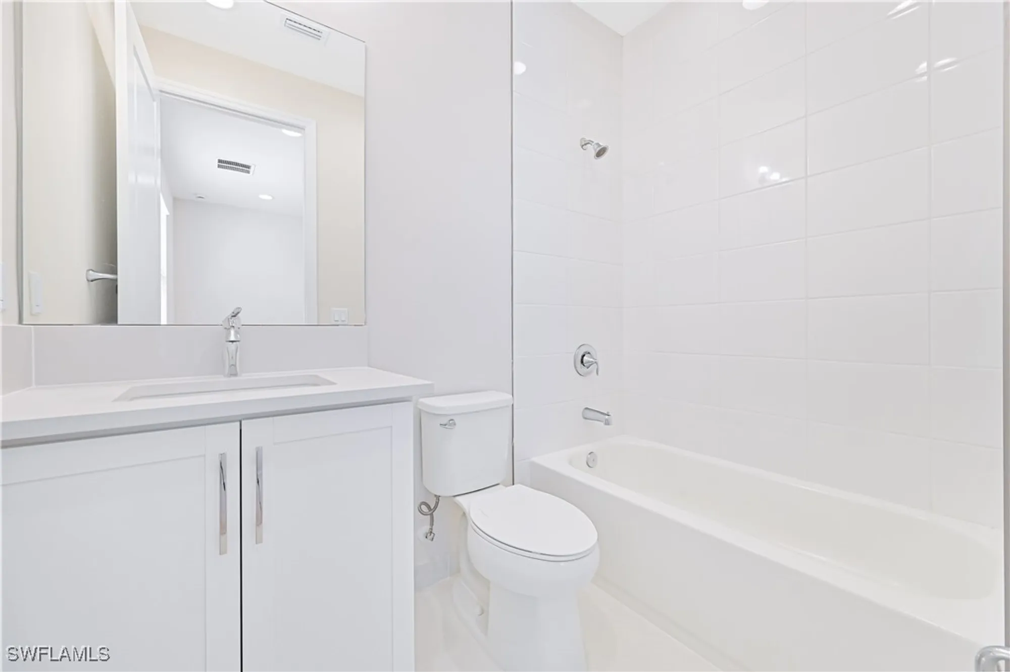 Property Slideshow image 27 of 50 | 14496 cumbria ct, Fort Myers, FL, 33905