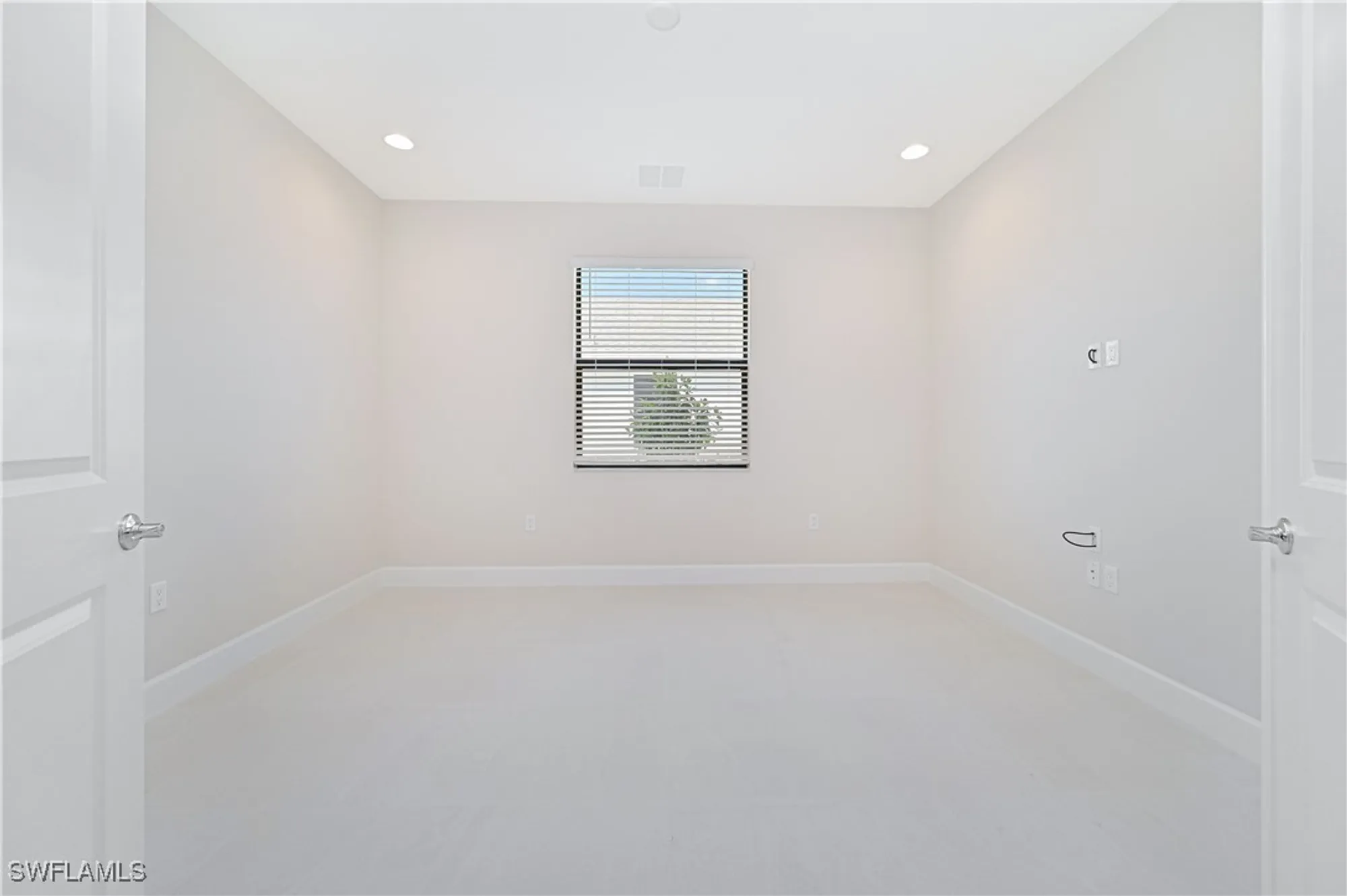 Property Slideshow image 23 of 50 | 14496 cumbria ct, Fort Myers, FL, 33905