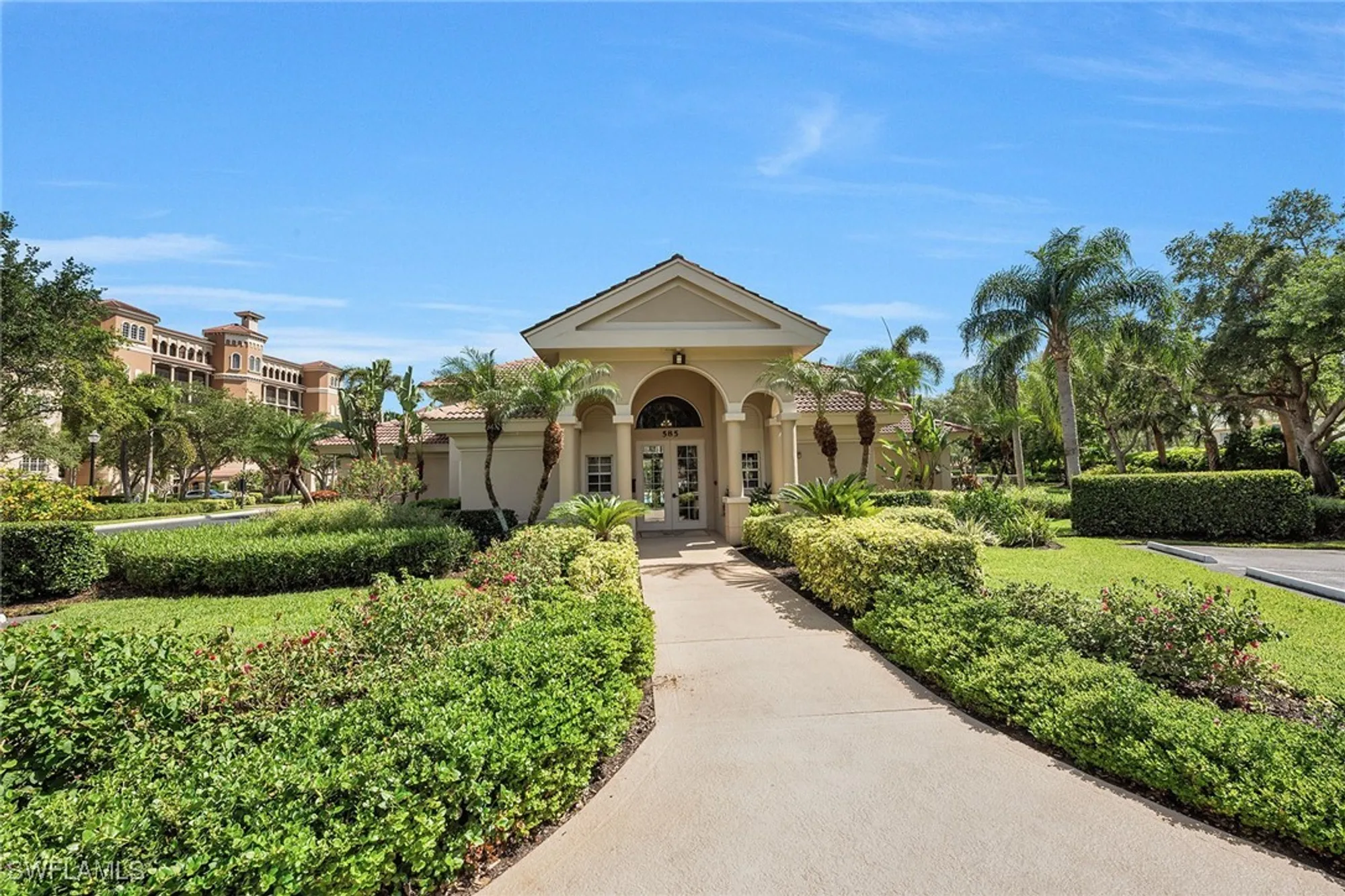 Property Slideshow image 34 of 43 | 560 el camino real apt 1102, Naples, FL, 34119