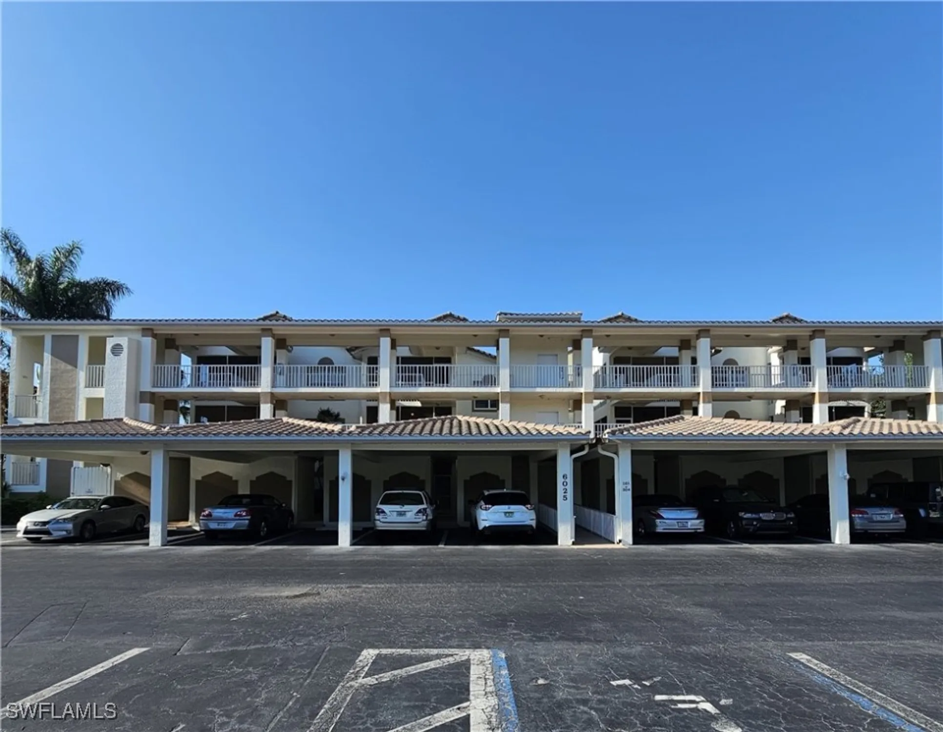 Property Slideshow image 33 of 34 | 6025 chardonnay ln apt 102, Naples, FL, 34119