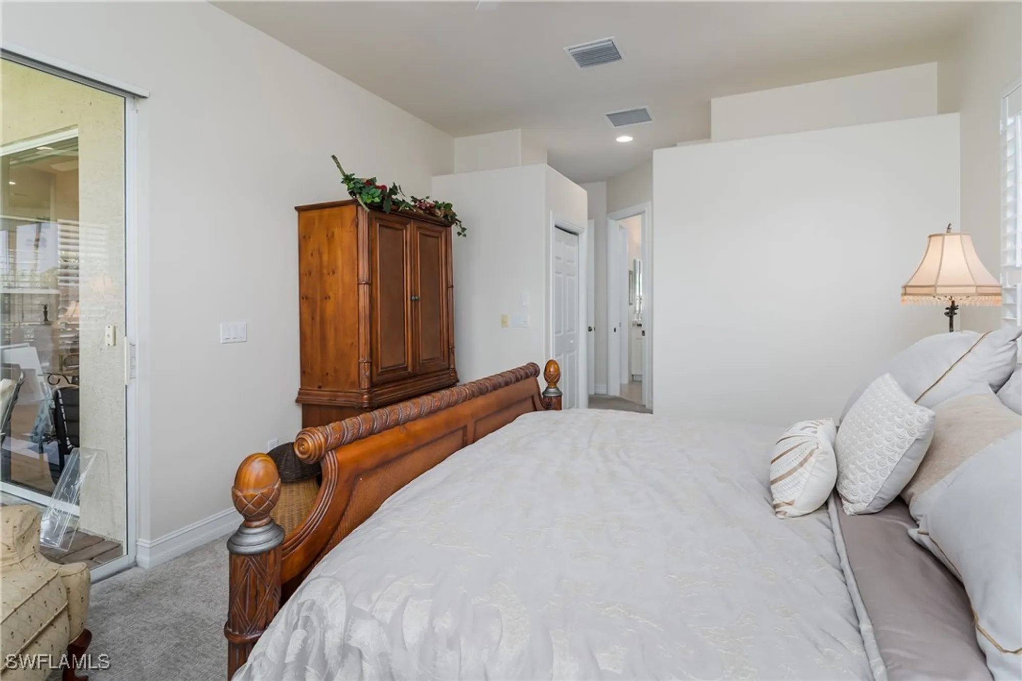 Property Slideshow image 21 of 38 | 6841 bent grass dr, Naples, FL, 34113