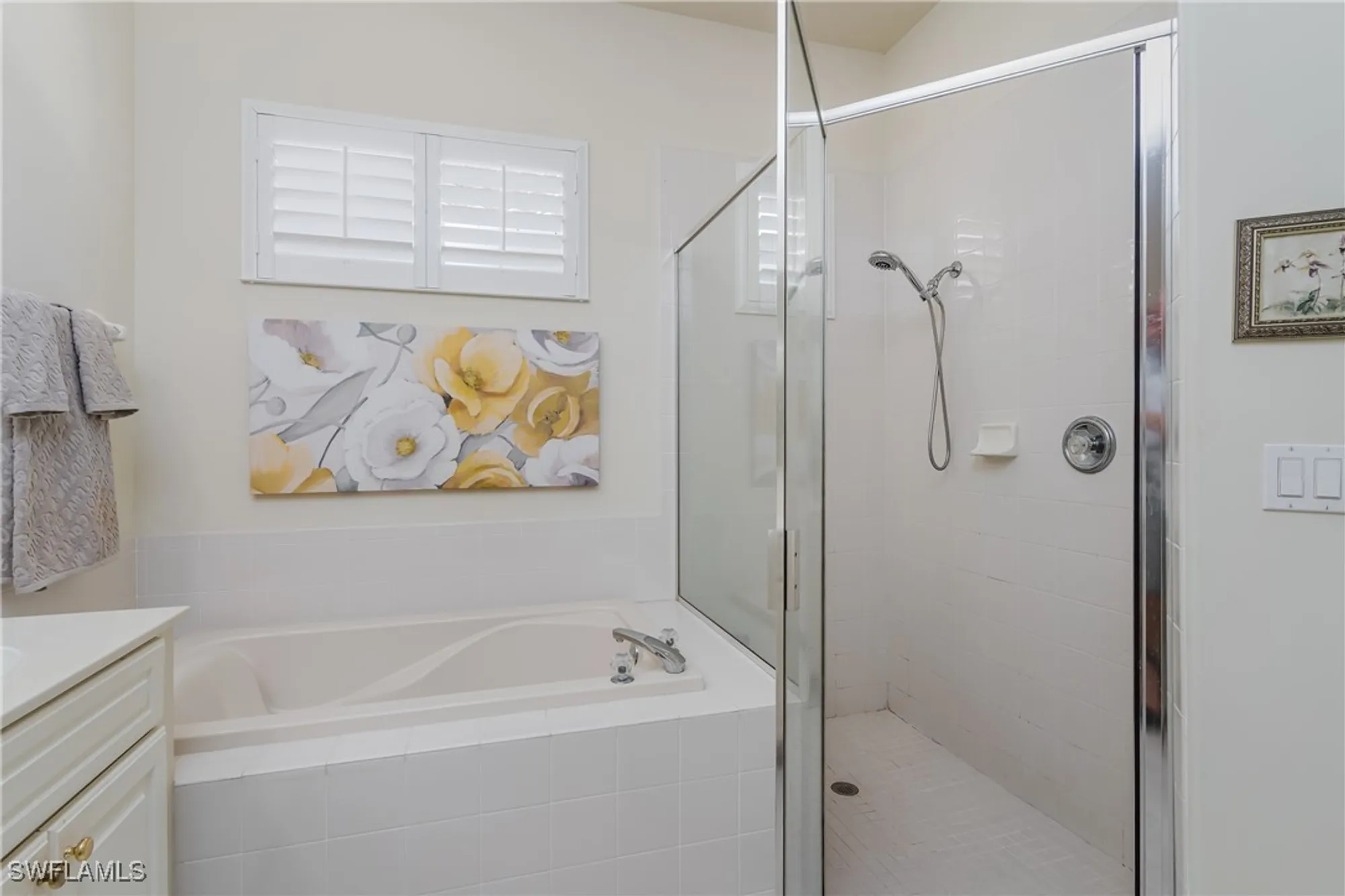 Property Slideshow image 23 of 38 | 6841 bent grass dr, Naples, FL, 34113