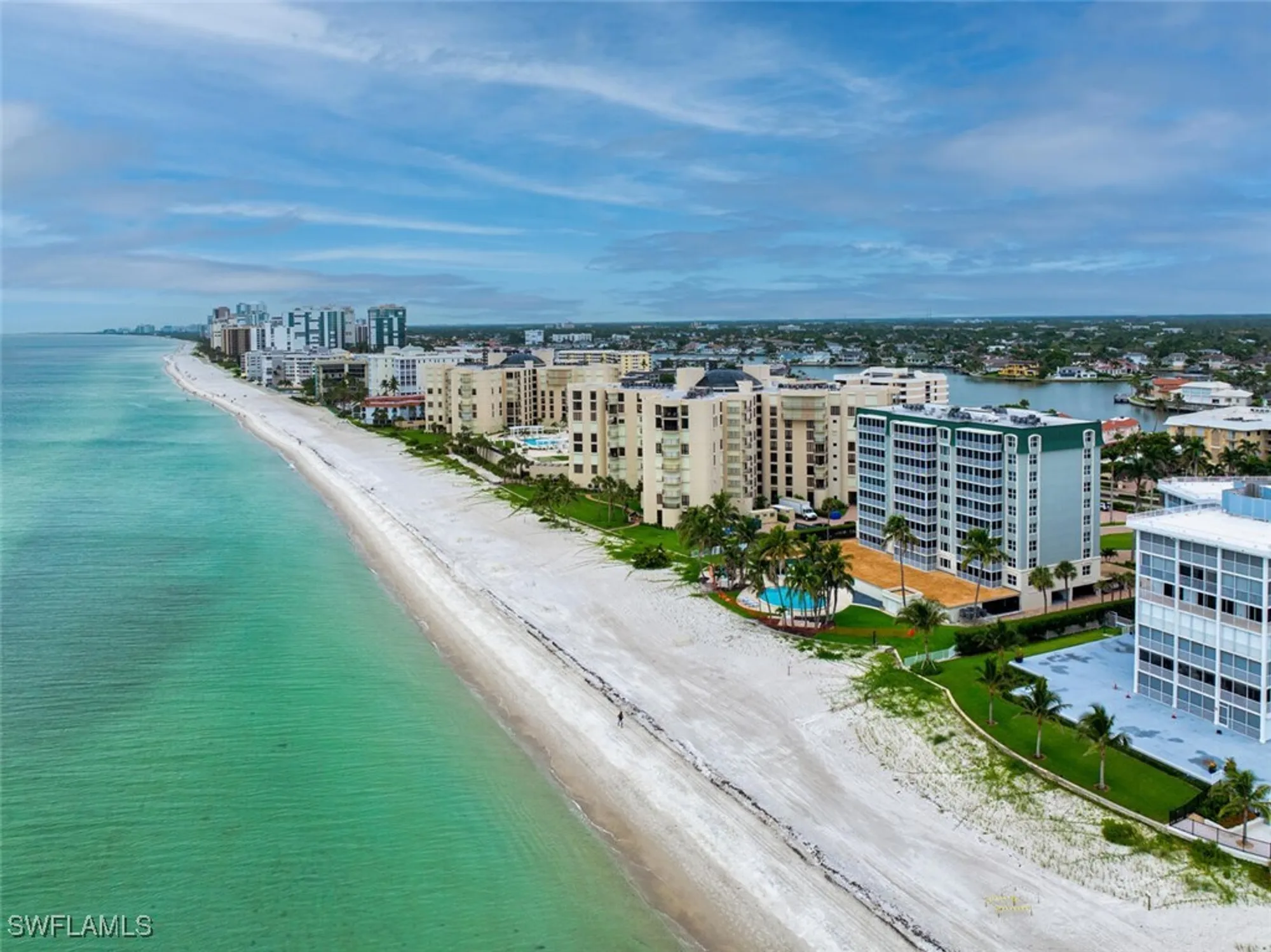 Property Slideshow image 2 of 21 | 3003 gulf shore blvd 404, Naples, FL, 34103