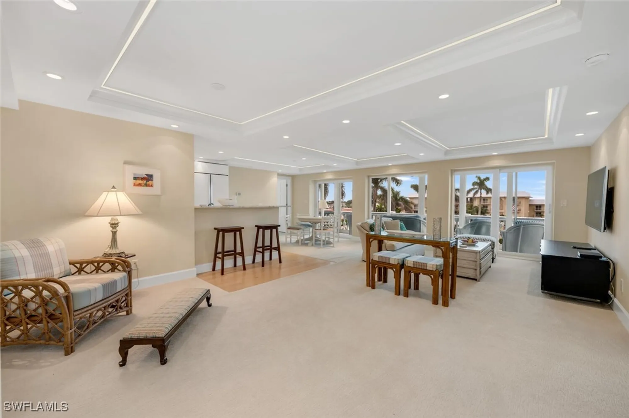 Property Slideshow image 4 of 21 | 3003 gulf shore blvd 404, Naples, FL, 34103