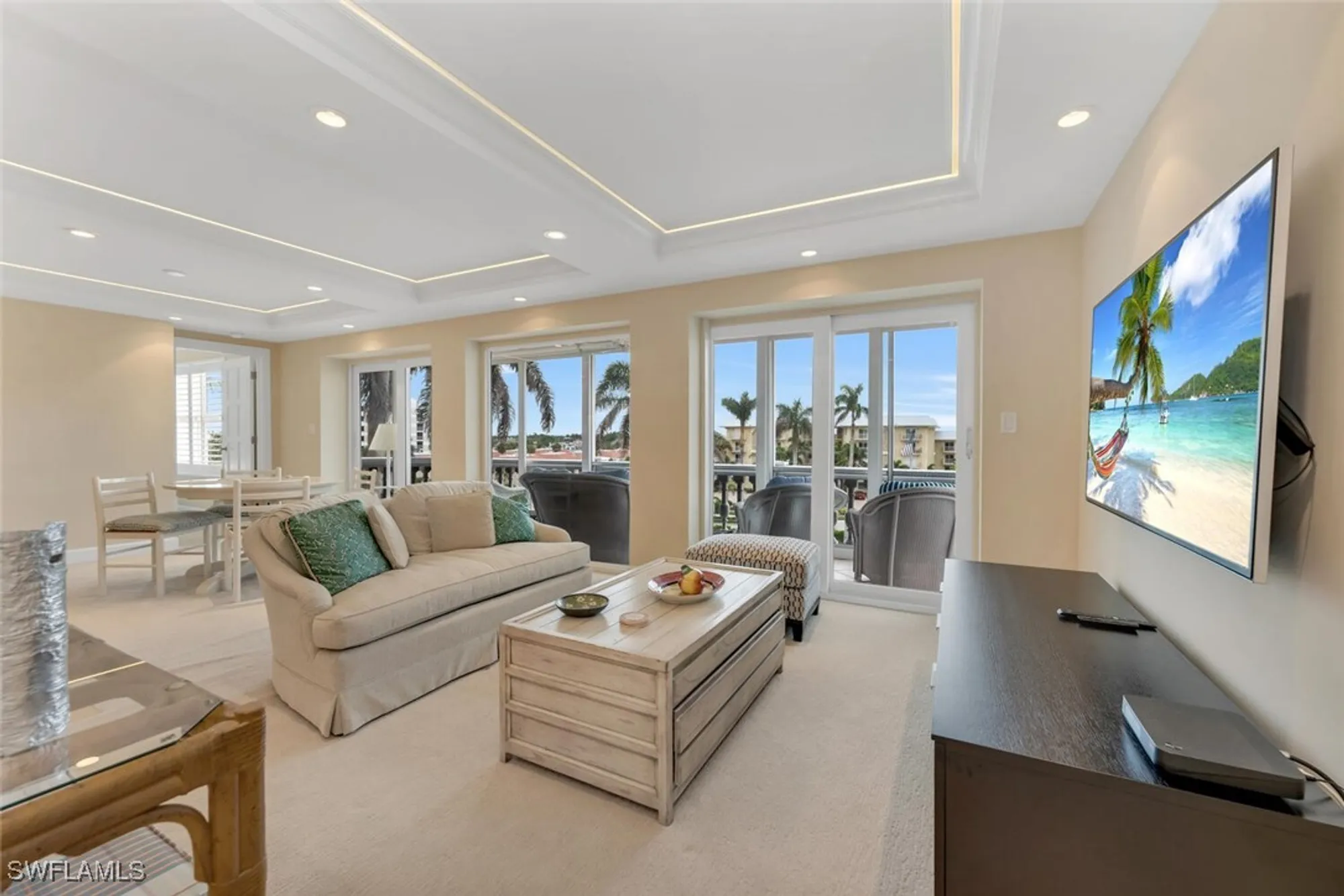 Property Slideshow image 5 of 21 | 3003 gulf shore blvd 404, Naples, FL, 34103